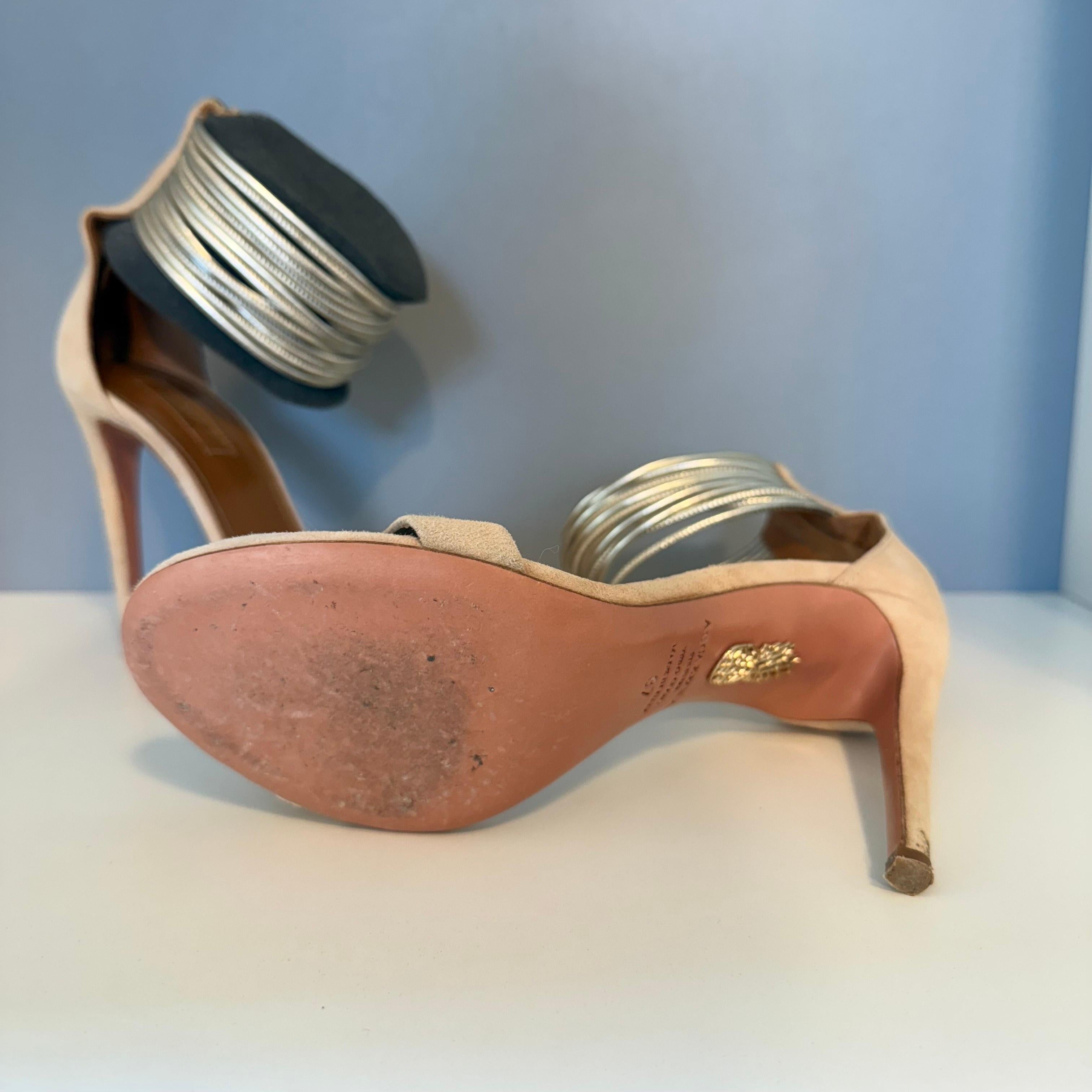 Aquazzura Sandali alti in camoscio beige IT 37 in vendita 5