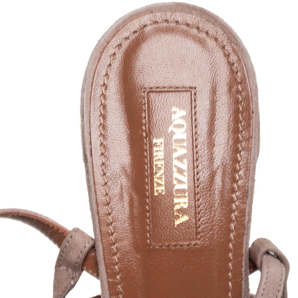 Aquazzura Beige Suede Wild Thing Fringe Ankle Wrap Sandals Size 39.5 In Good Condition In Dubai, Al Qouz 2