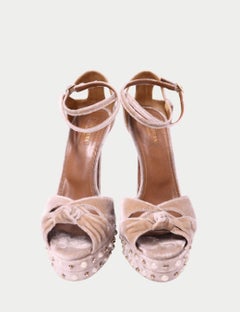Aquazzura - Tacchi con plateau di perle in velluto beige - EU 39.5