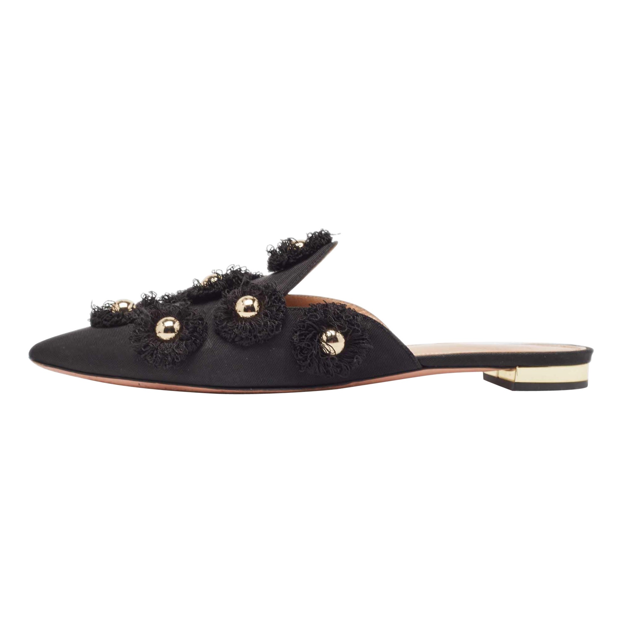 Aquazzura Schwarze Canvas Pantoletten mit Sonnenblumenmuster Größe 36 im Angebot