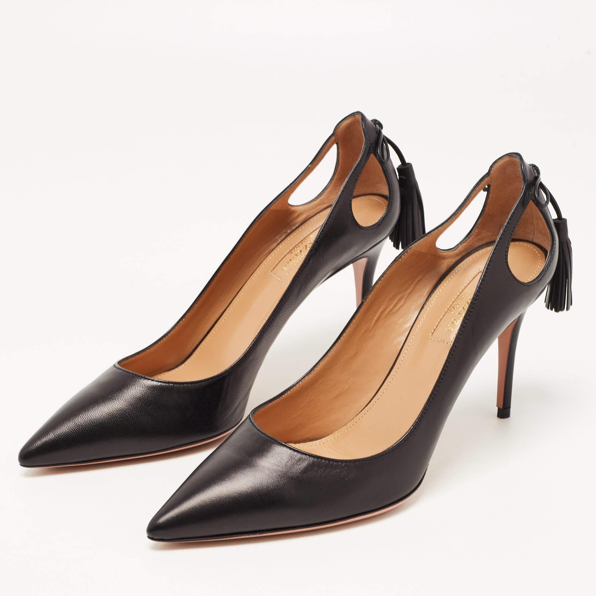Exhibit an elegant style with this pair of Aquazzura pumps. These elegant shoes are crafted from quality materials. They are set on durable soles and sleek heels.

