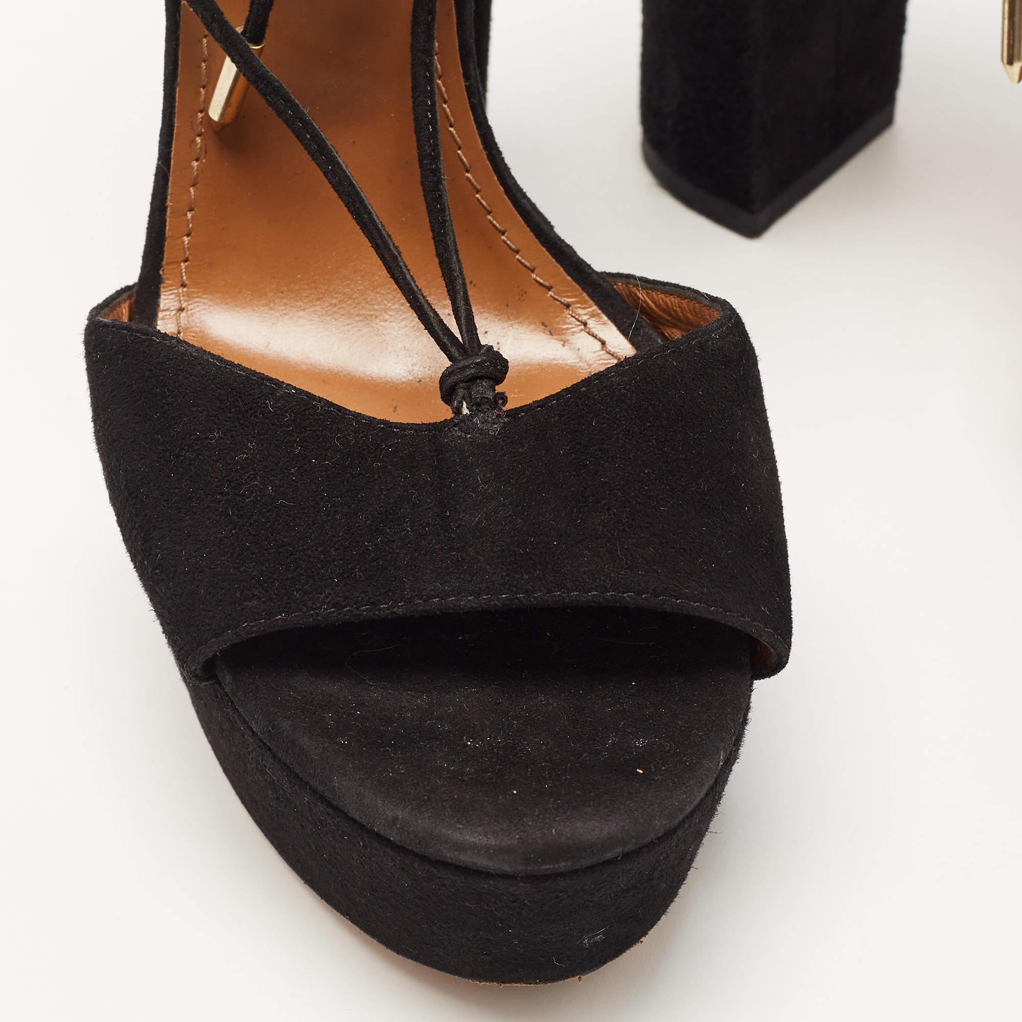 Aquazzura Sandali con cinturino alla caviglia in camoscio nero taglia 38 in vendita 2