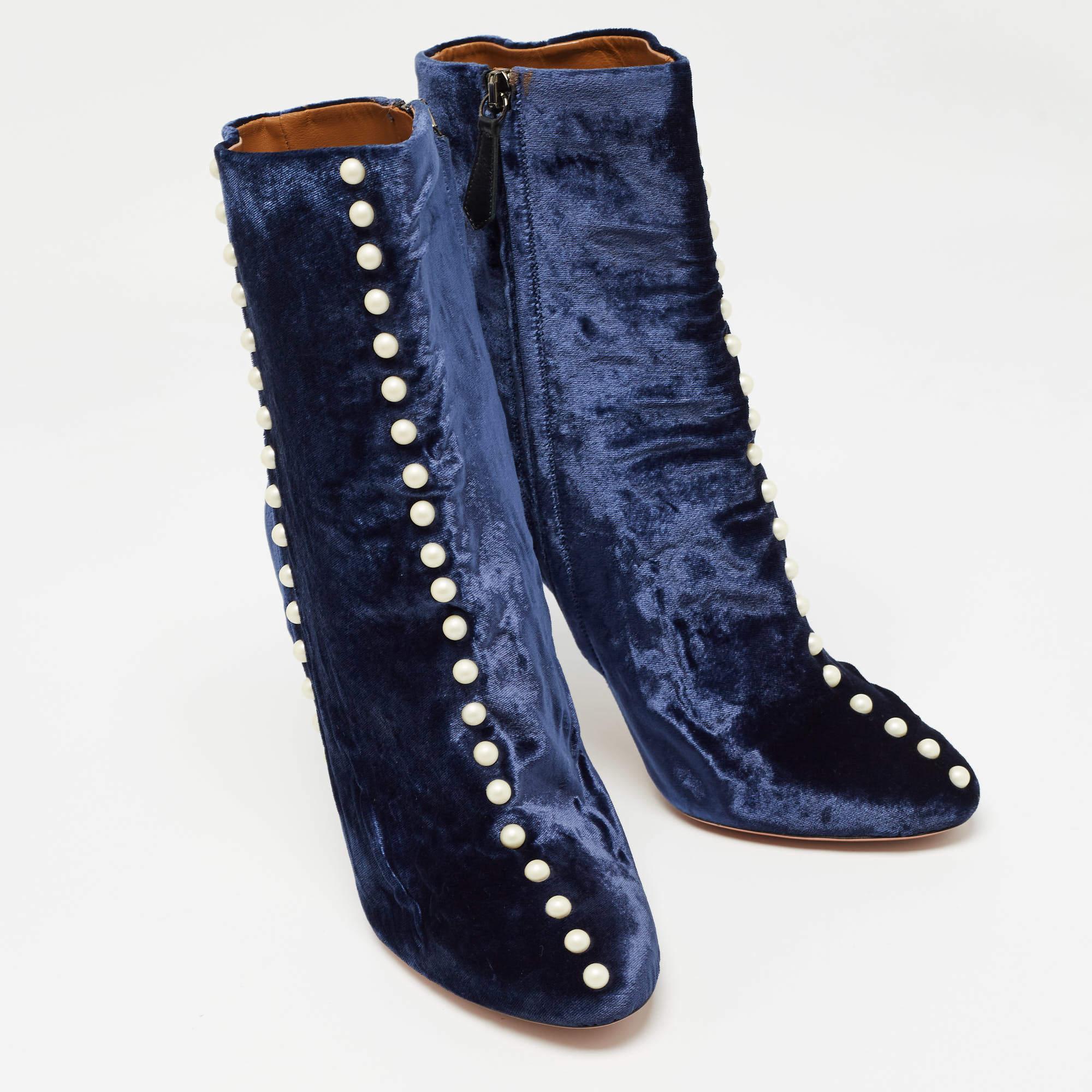Aquazzura Blue Velvet Follie Pearls Ankle Boots Size 39.5 In New Condition For Sale In Dubai, Al Qouz 2