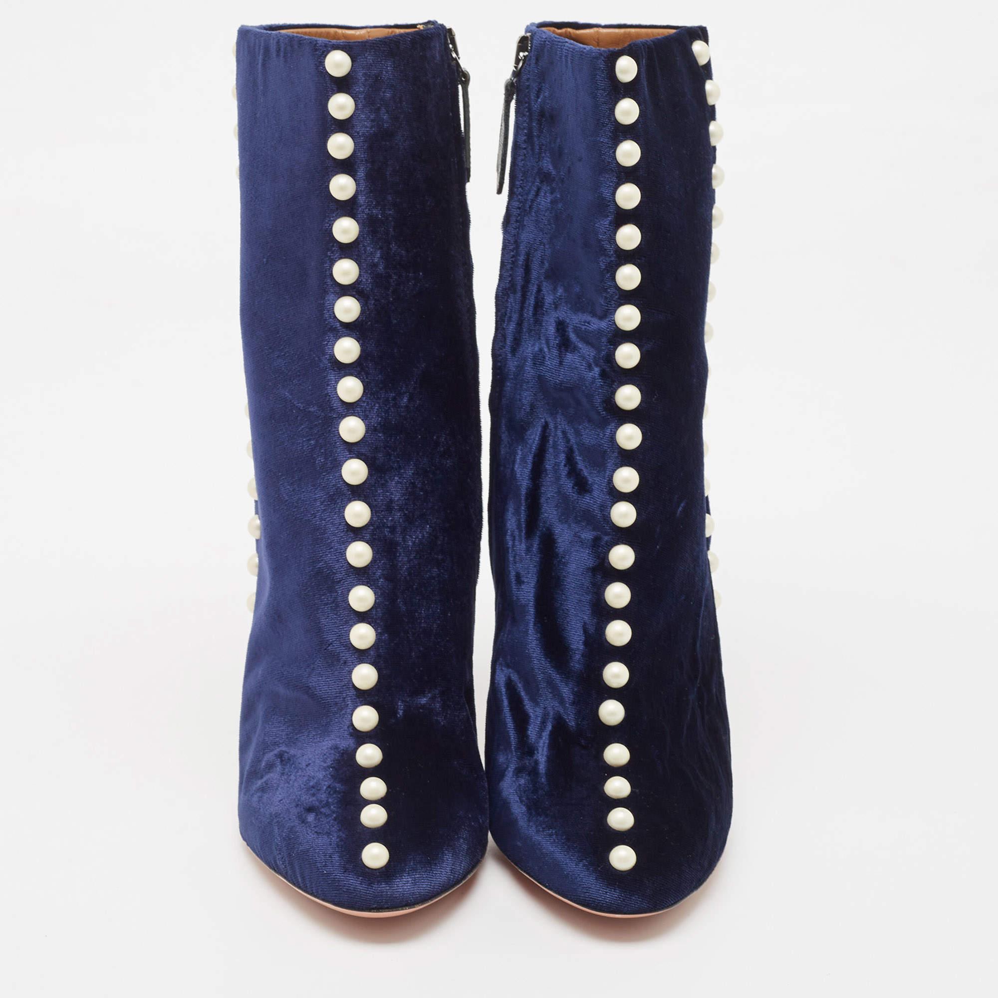 These Aquazzura boots are super stylish and will incorporate a luxe element into your attire. They are crafted using velvet and are highlighted with pearls. Update your shoe collection with these boots.


Includes: Original Box