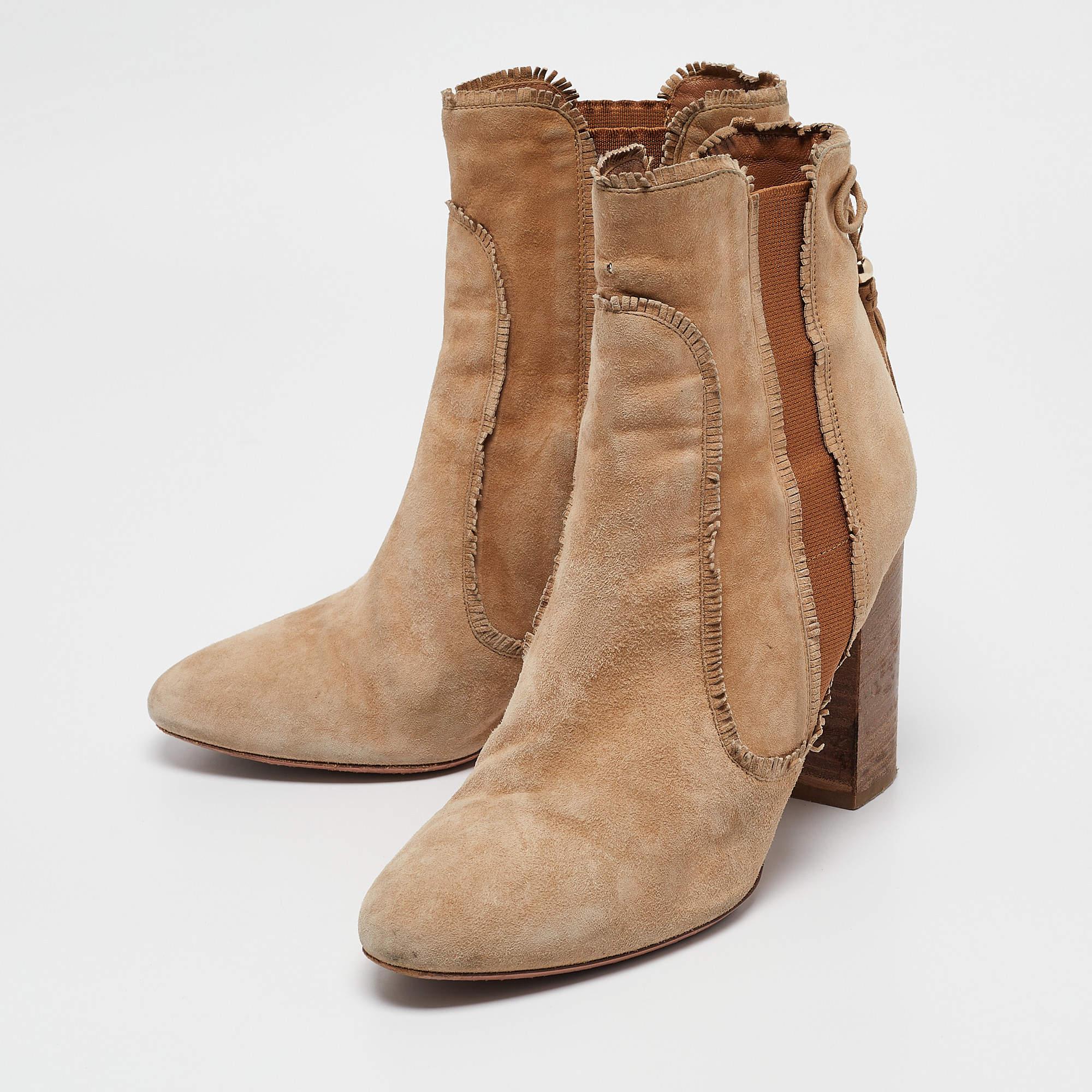 Disfruta de los días más fashion con estas elegantes botas Aquazzura. Diseño y artesanía modernos  están diseñados para que te sientas cómoda y elegante