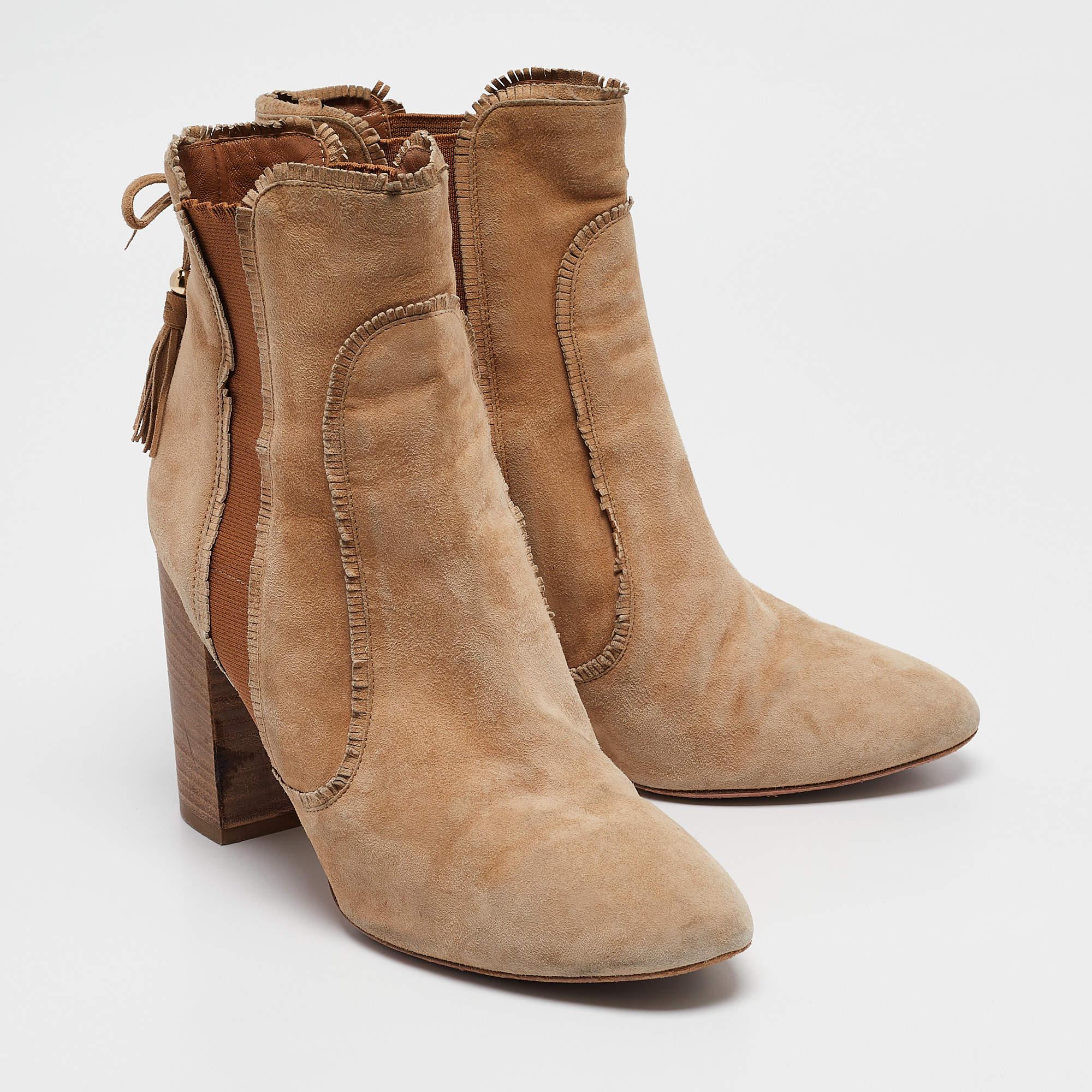 Acentos de borla de ante marrón Aquazzura  Botas talla 39 en Bastante bueno estado para la venta en Dubai, Al Qouz 2