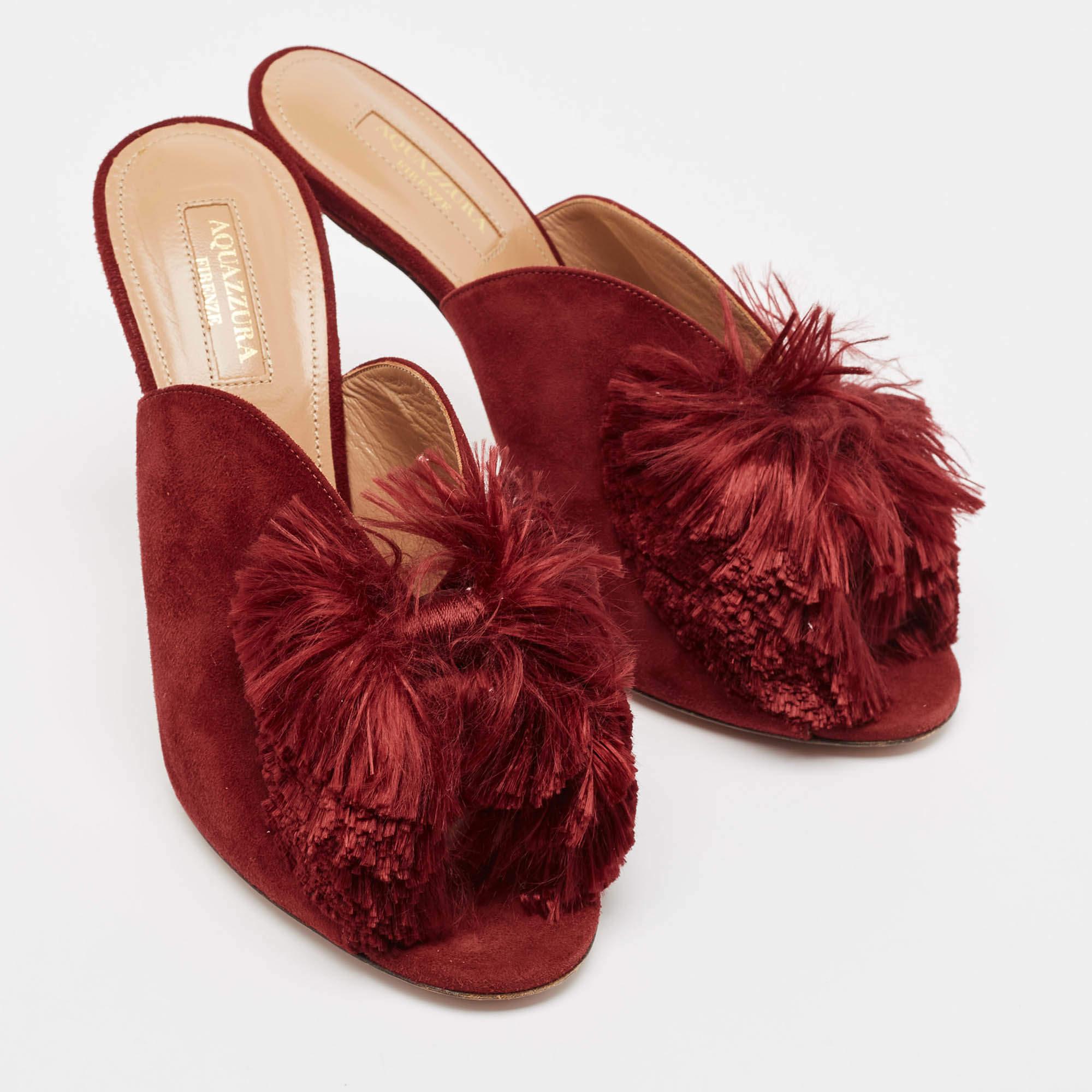 Aquazzura Burgundy Suede Lotus Blossom Mules Size 38 In Good Condition For Sale In Dubai, Al Qouz 2