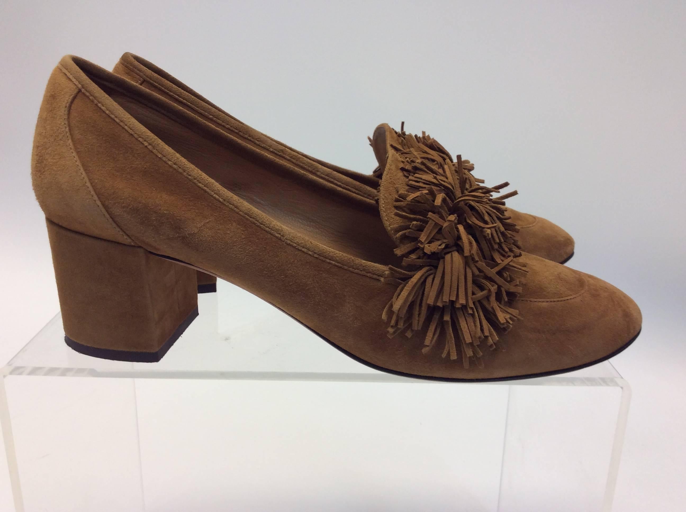 Aquazzura Camel Fringe Suede Loafer  In Excellent Condition For Sale In Narberth, PA