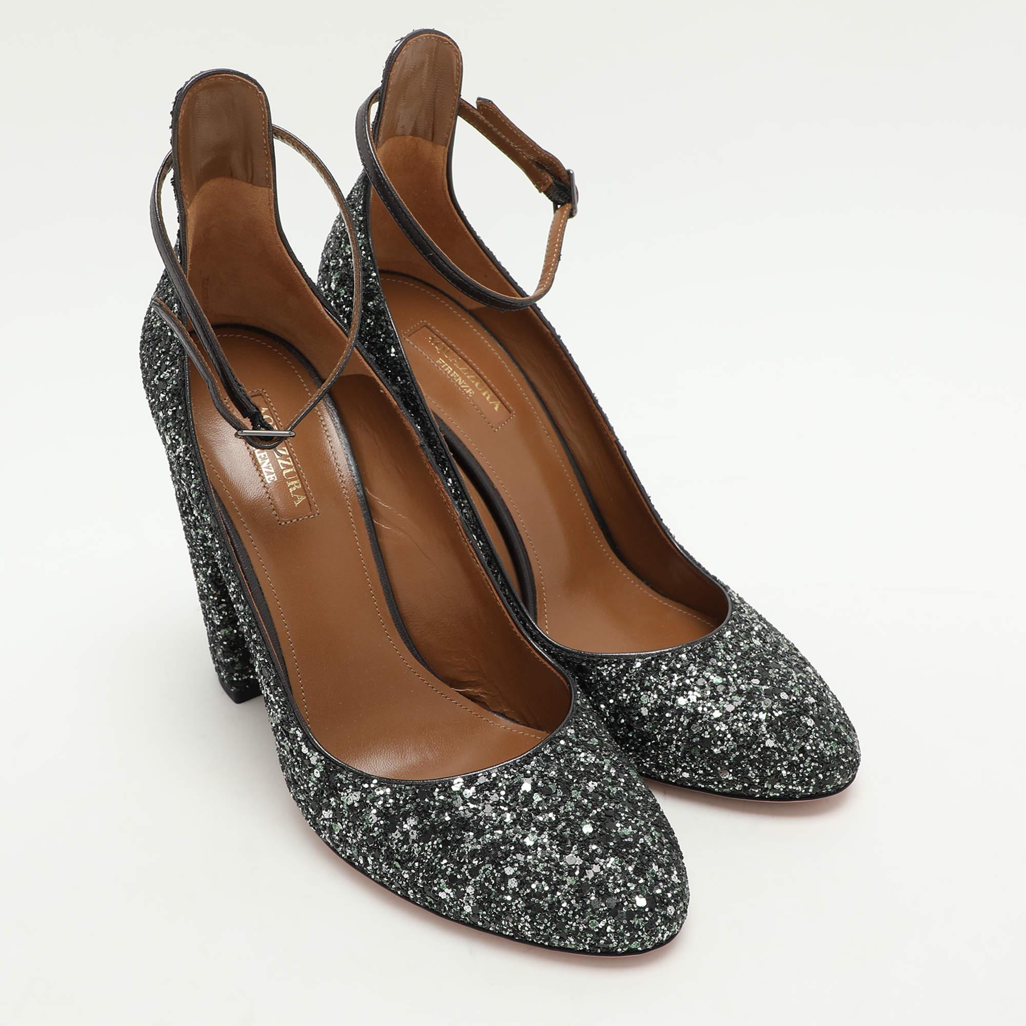 Bombas con correa al tobillo Alix de purpurina verde Aquazzura Talla 40 en Nuevo estado para la venta en Dubai, Al Qouz 2