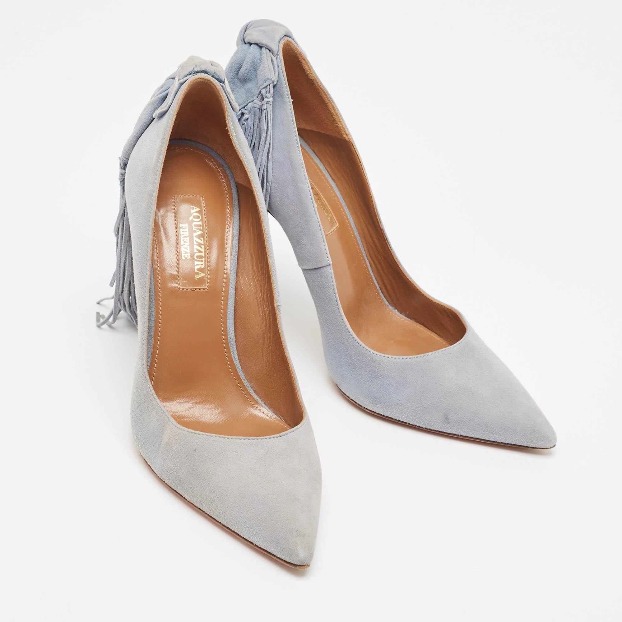 Aquazzura Grey Suede Bow Fringe Pumps Size 35 In Good Condition For Sale In Dubai, Al Qouz 2