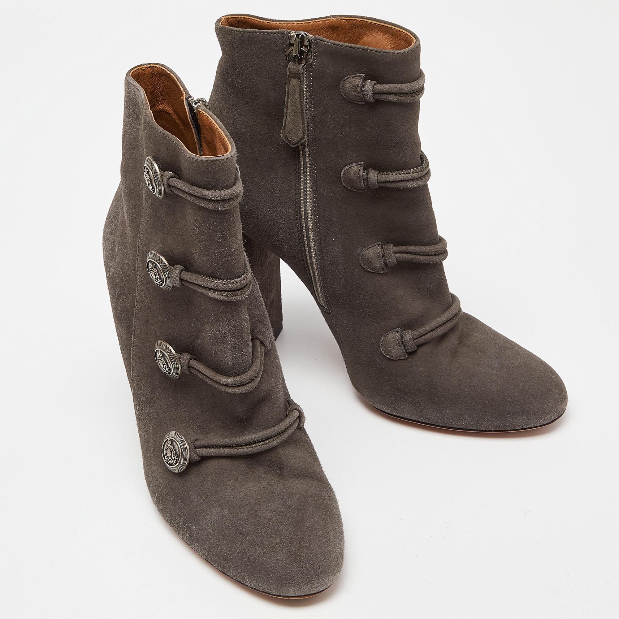 Aquazzura - Bottines grises avec détails en daim, taille 37 Bon état - En vente à Dubai, Al Qouz 2