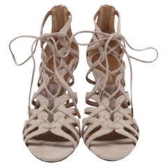 Aquazzura Ivy Schnürsandalen mit Absatz aus nudefarbenem Wildleder