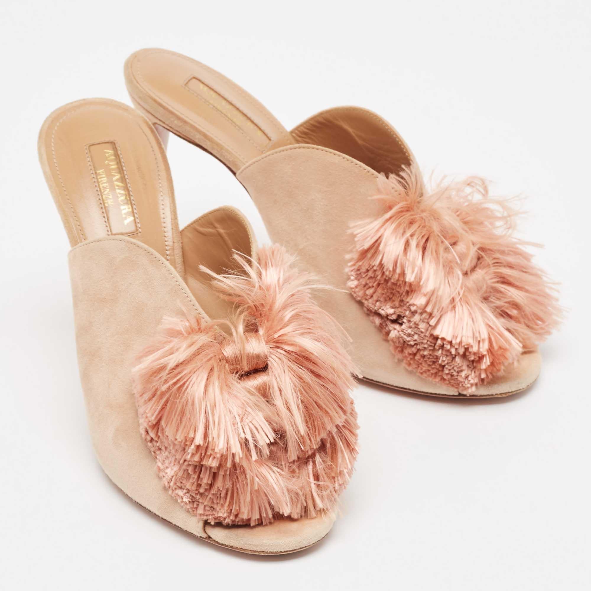 Aquazzura Light Pink Suede Lotus Blossom Peep Toe Mules Size 38 In Good Condition In Dubai, Al Qouz 2