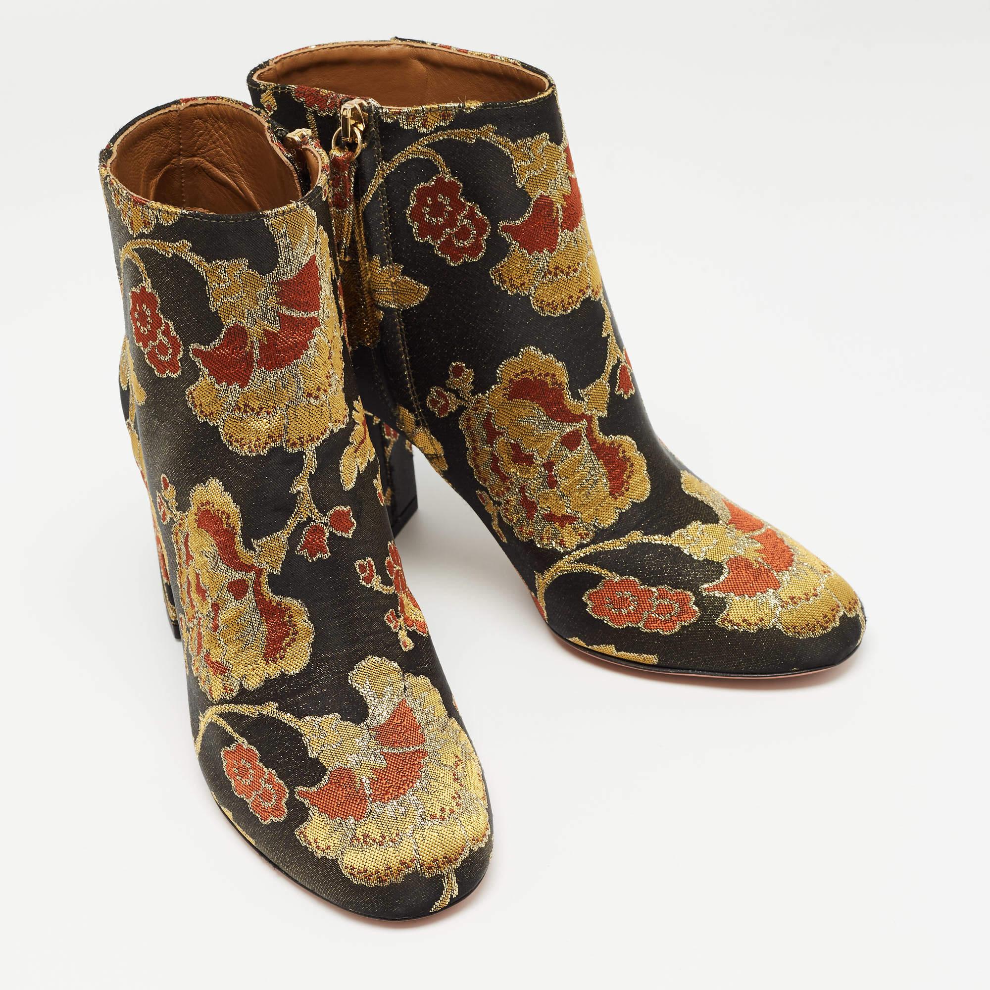 Aquazzura - Bottines à fermeture éclair en tissu brocart à fleurs multicolores, taille 37 Neuf à Dubai, Al Qouz 2