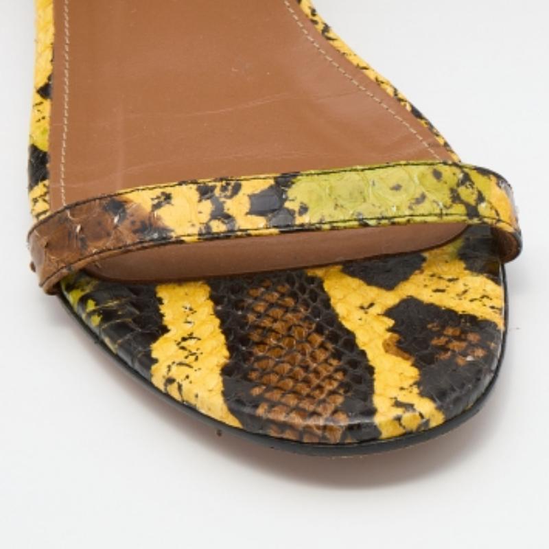 Aquazzura Multicolor Python Ankle Strap Flat Sandals Size 38 In Good Condition In Dubai, Al Qouz 2