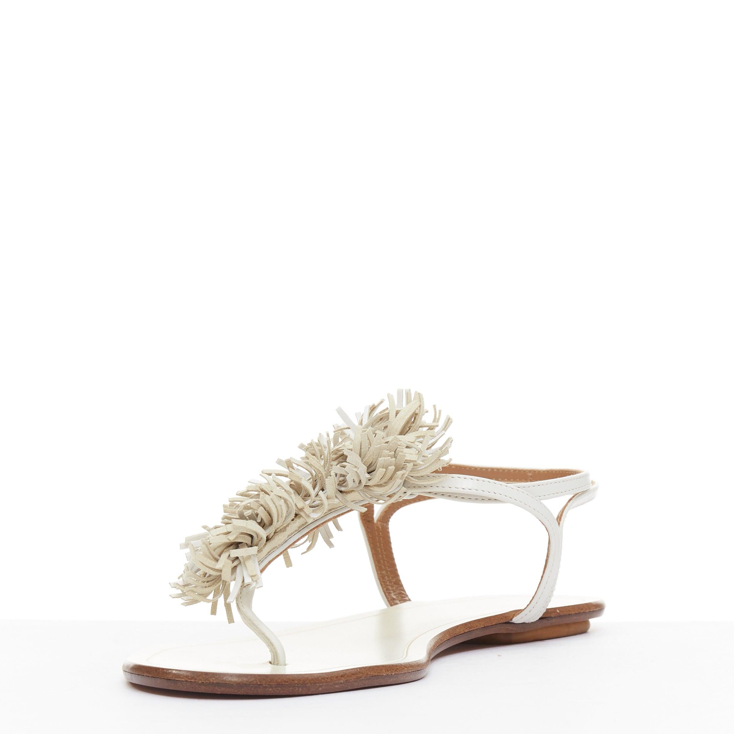 AQUAZZURA aus weißem Fransenbesatz T Bar Riemen flache Sandalen EU37 im Zustand „Hervorragend“ im Angebot in Hong Kong, NT