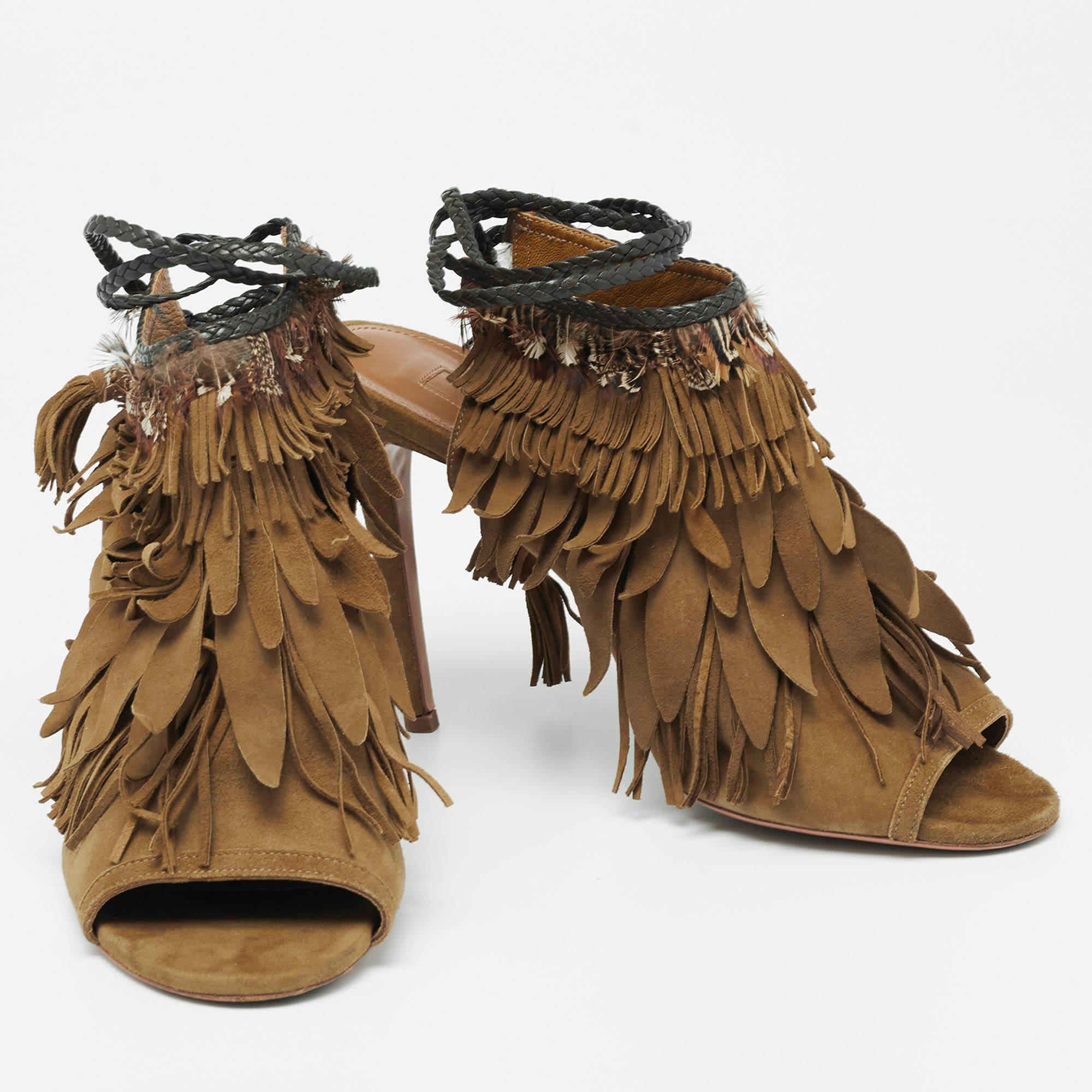 Aquazzura Olive Green  Suede Tassel Ankle Tie Sandals Size 39 In Excellent Condition In Dubai, Al Qouz 2