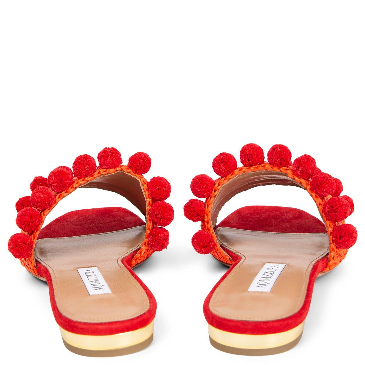 AQUAZZURA orange red RAFFIA POMPOM Slides Flat Sandals Shoes 37.5 In Excellent Condition For Sale In Zürich, CH