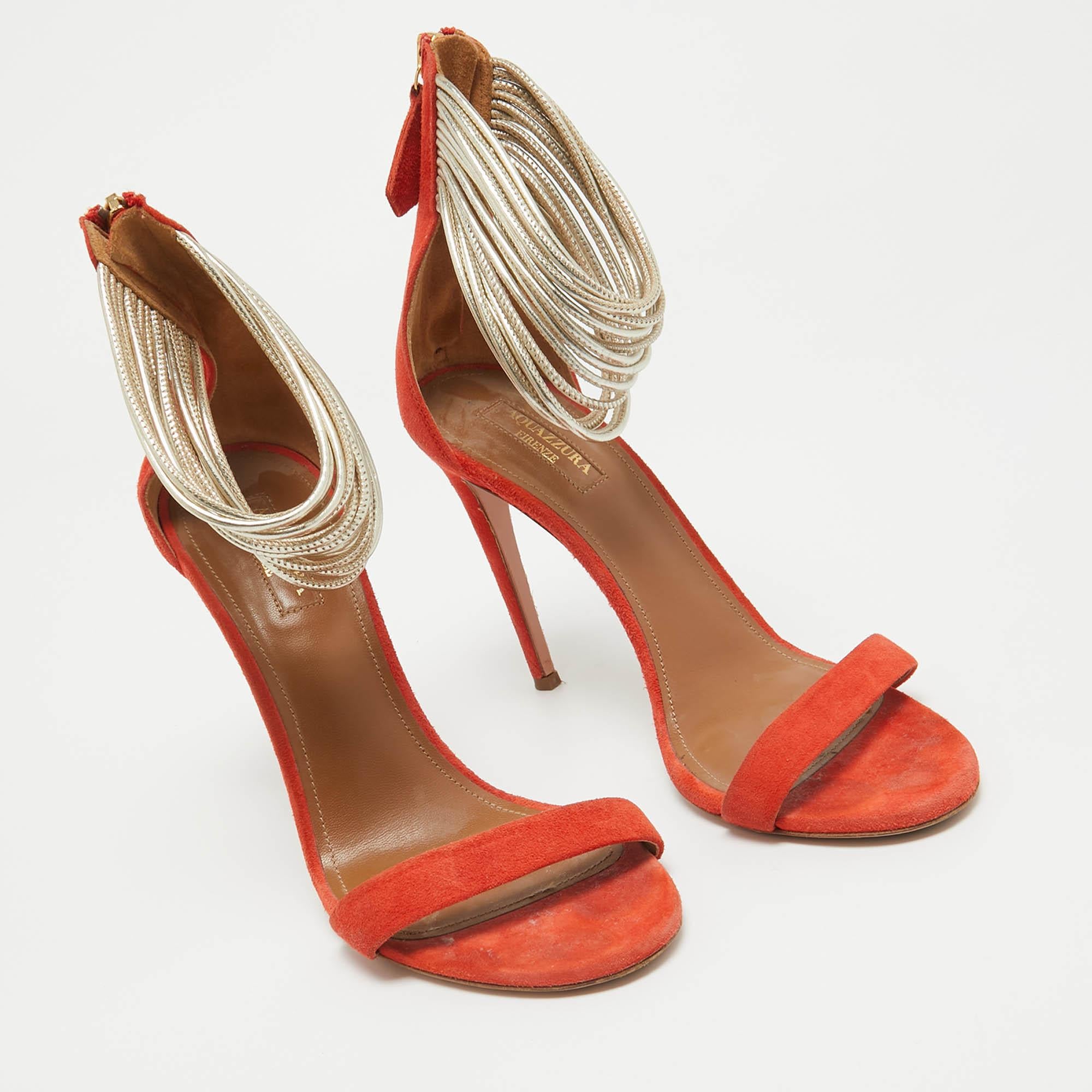 Aquazzura Sandali in pelle e camoscio arancione con cinturino alla caviglia misura 38,5 In condizioni buone a Dubai, Al Qouz 2