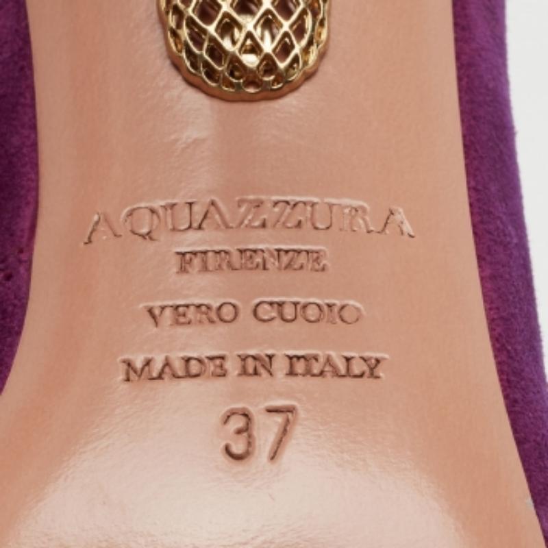 Aquazzura propose un style étonnant sous la forme de ces sandales qui confèrent une allure élégante à votre tenue. Conçues en daim violet, ces sandales, dotées de détails découpés, de liens et de talons de 10,5 cm, sont le choix idéal pour rocker un