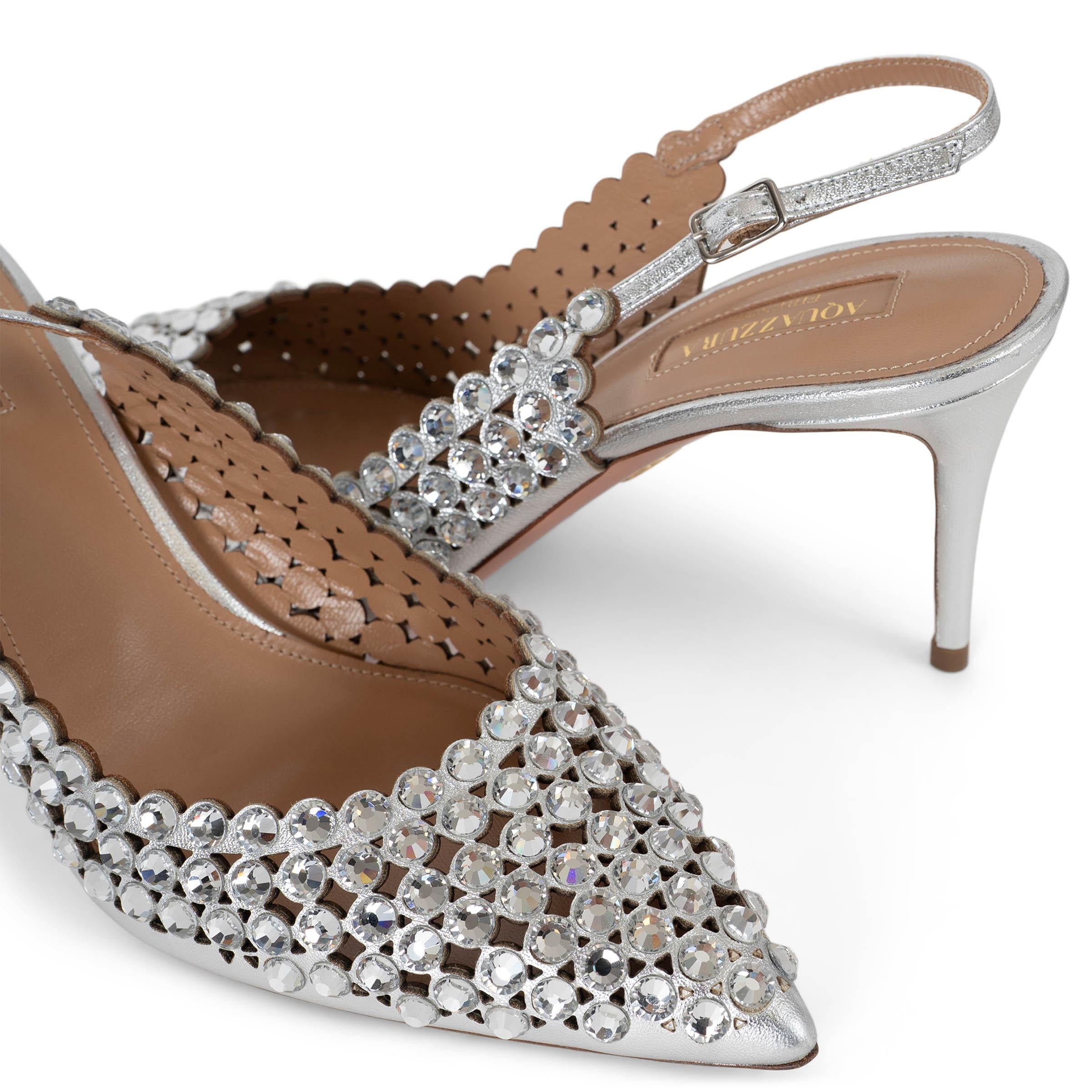 Aquazzura pelle argento 2020 TEQUILA CRYSTAL SLINGBACKS Scarpe 38.5 in vendita 1