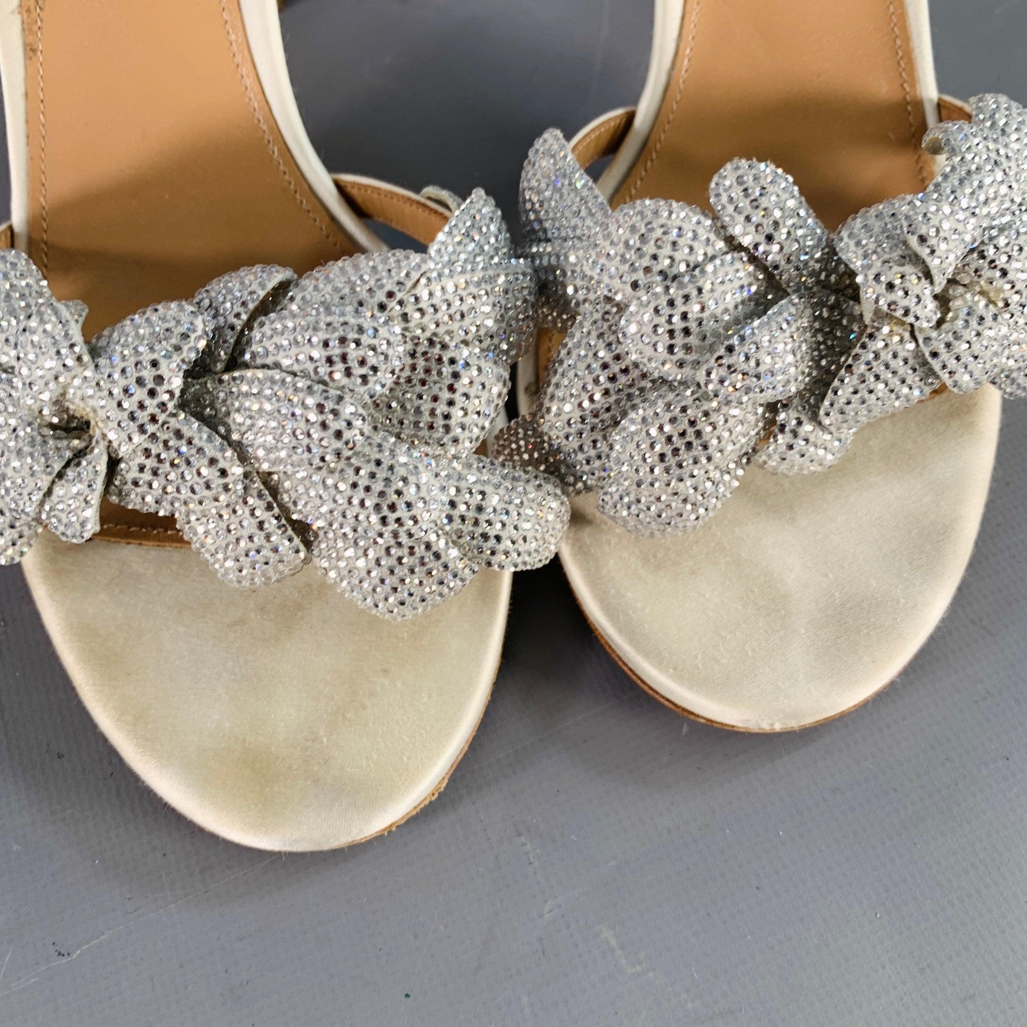 AQUAZZURA Size 8 Silver Silk Floral Rhinestone Embellishment Slingback Sandals For Sale 5
