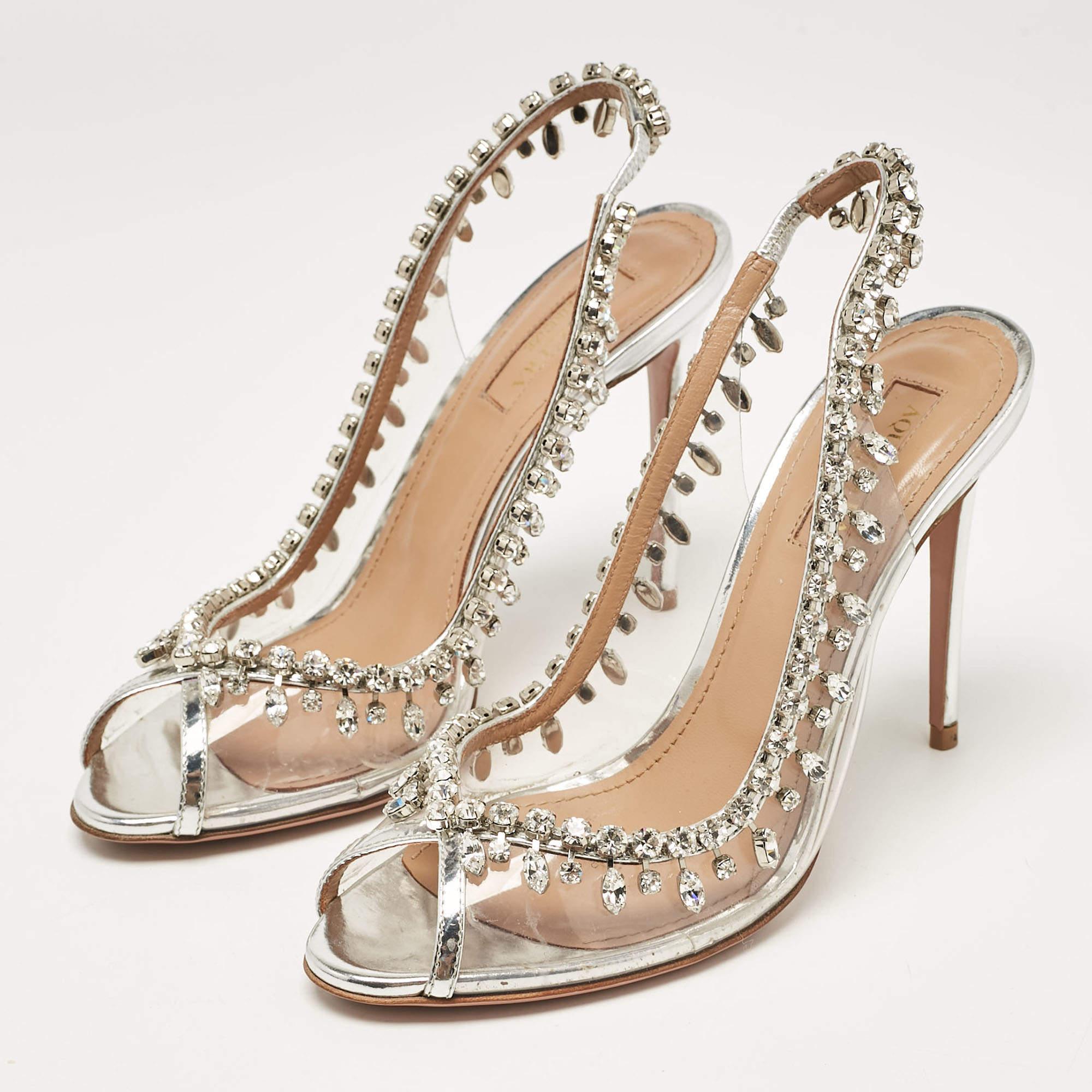 Make a chic style statement with these designer pumps. They showcase sturdy heels and durable soles  perfect for your fashionable outings