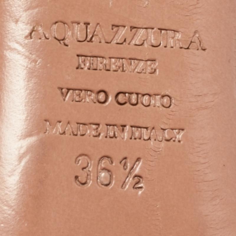 Cette paire confortable est votre premier choix lorsque vous partez pour une longue journée. Ces chaussures Aquazzura sont dotées d'une empeigne bien cousue et d'une semelle résistante.