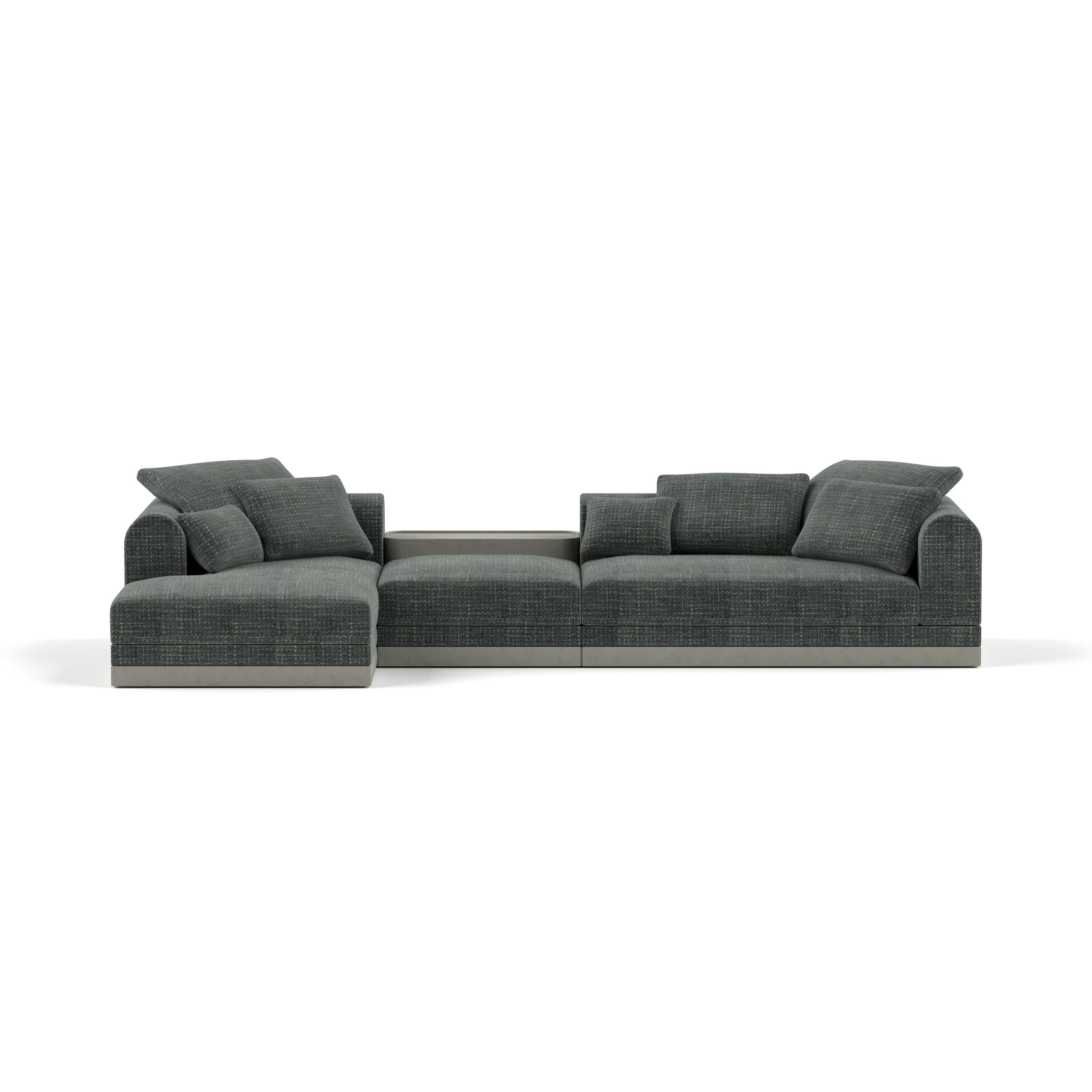 Zeitgenössisches Sofa „Aqueduct“ von Poiat, Setup 3, Fuchs 02, hoher Sockel (Leinen) im Angebot