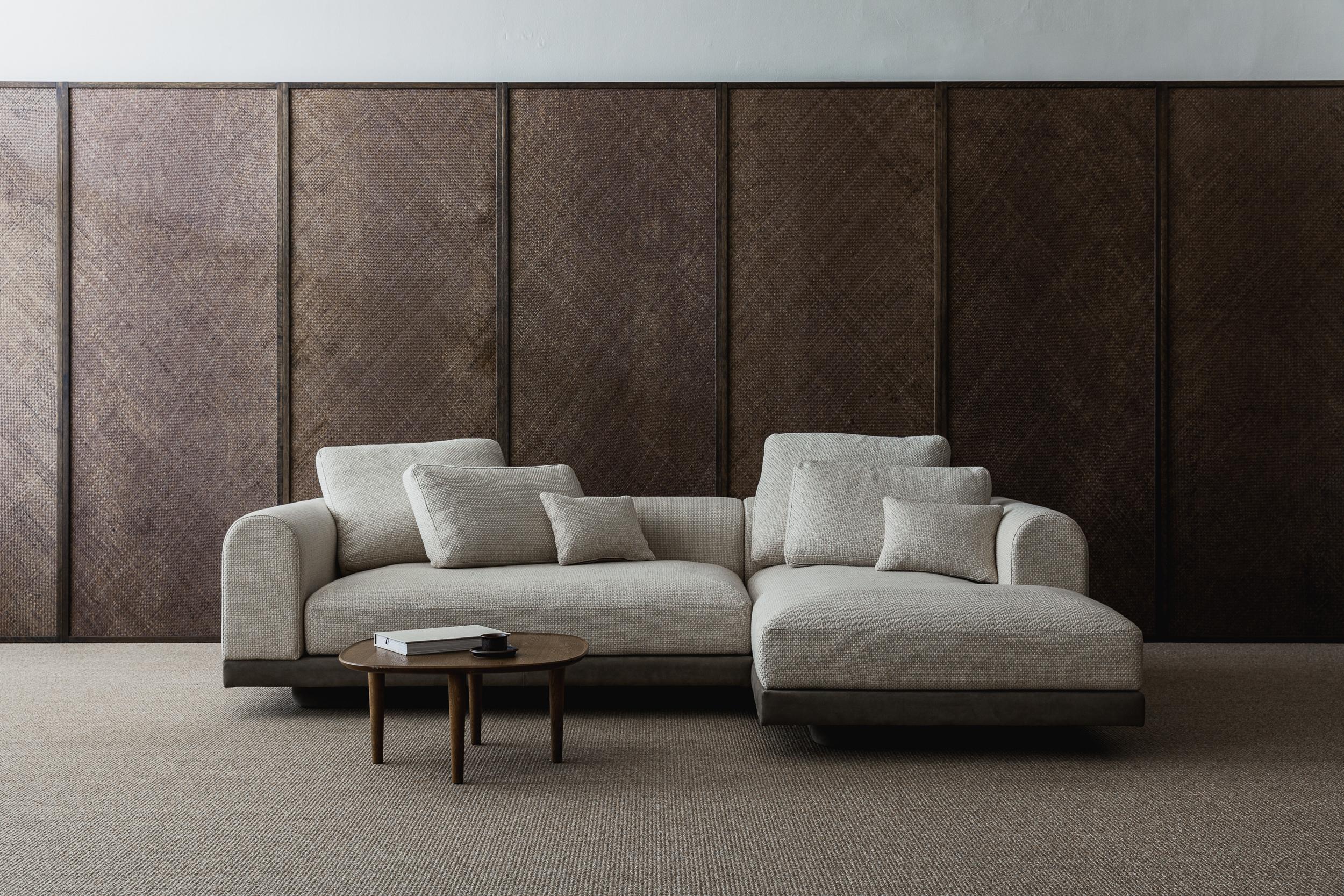 Linen 'Aqueduct' Contemporary Sofa by Poiat, Setup 4, Fox 02, Low Plinth For Sale