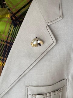 18Kt diamond and pearl keshi gold eagle jacket brooch