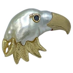 18Kt diamond and pearl keshi gold eagle jacket brooch
