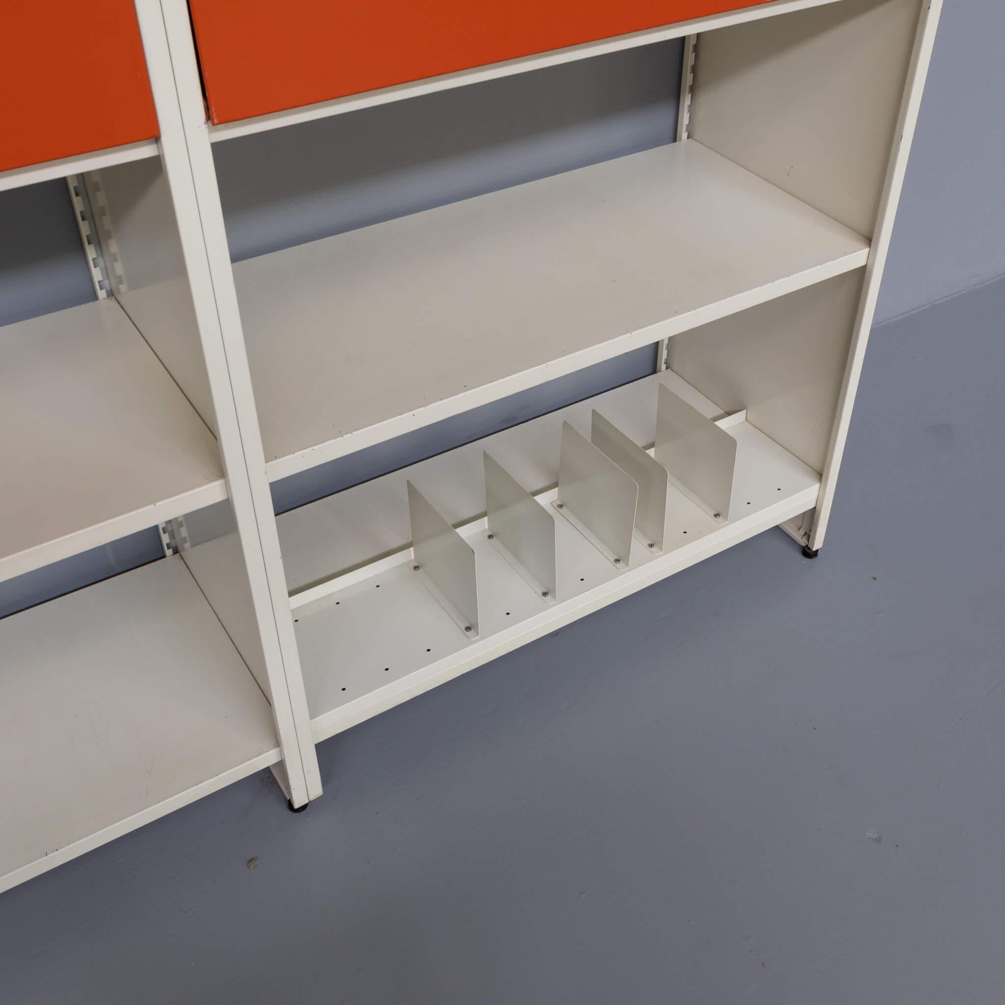 A.R. Cordemeijer / L. Holleman ‘Model 5600 Wall Unit for Gispen Set For Sale 1