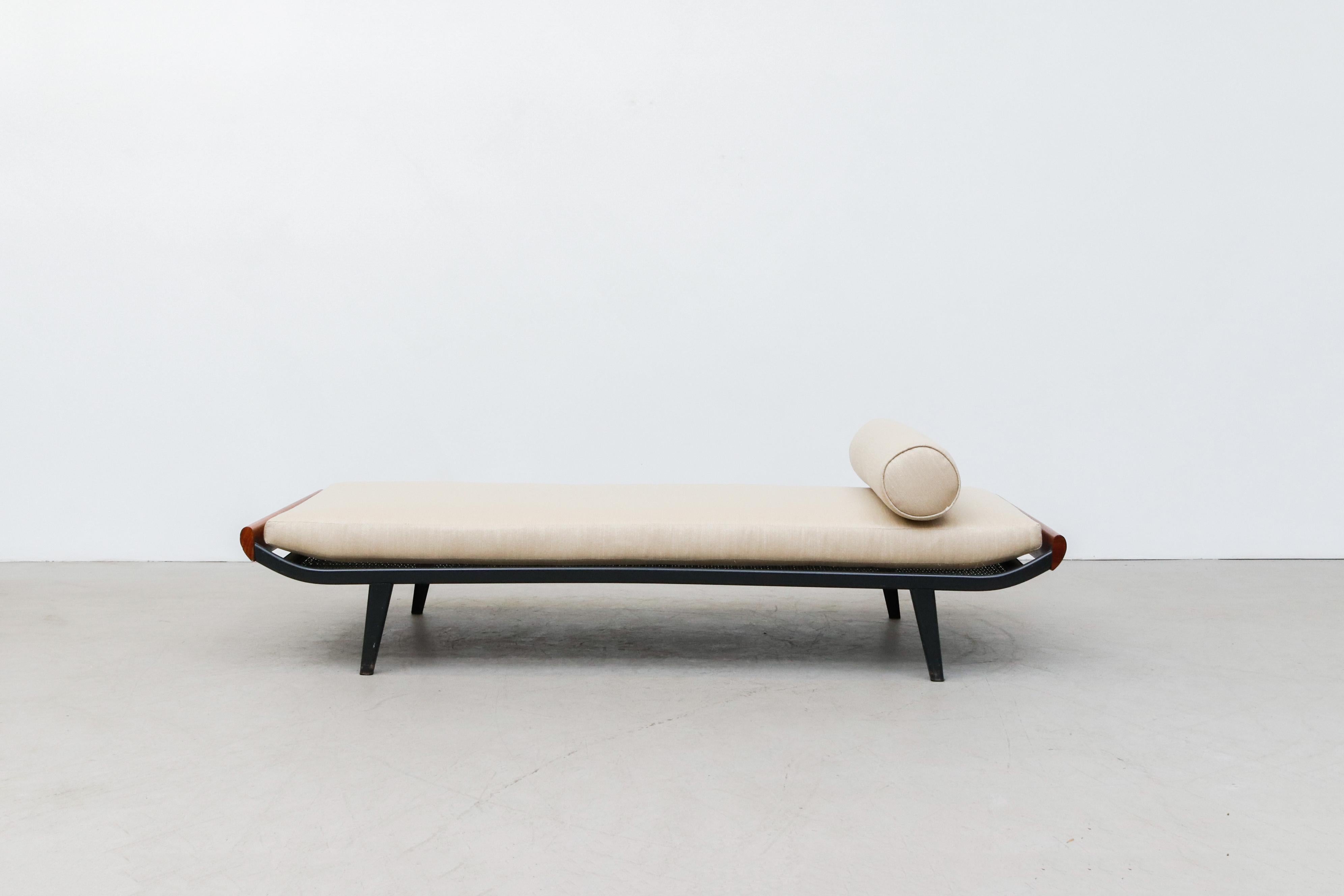 Mid-20th Century A.R. Cordemeyer 'Cleopatra' Daybed for Auping