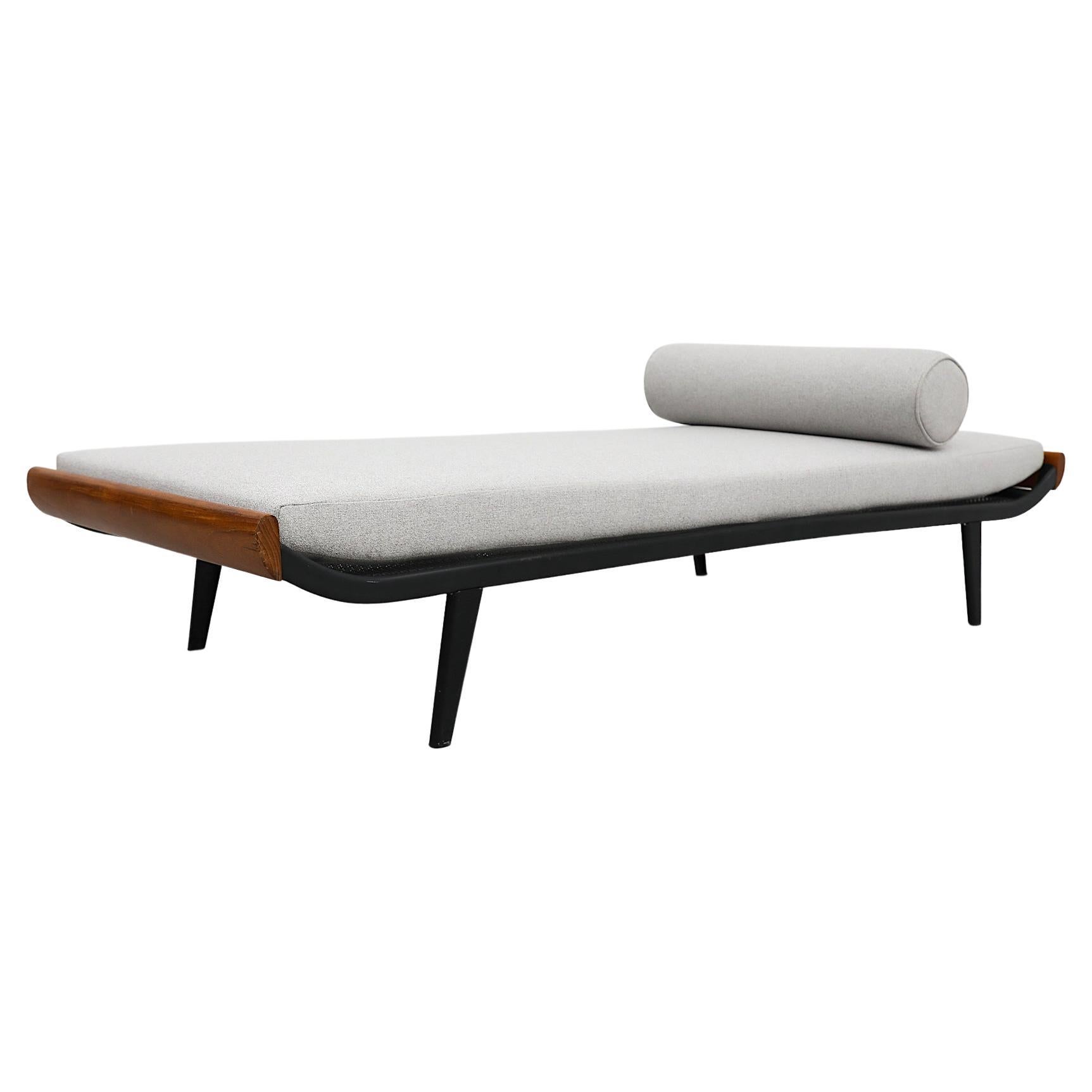 A.R. Cordemeyer "Cleopatra" Daybed for Auping at 1stDibs