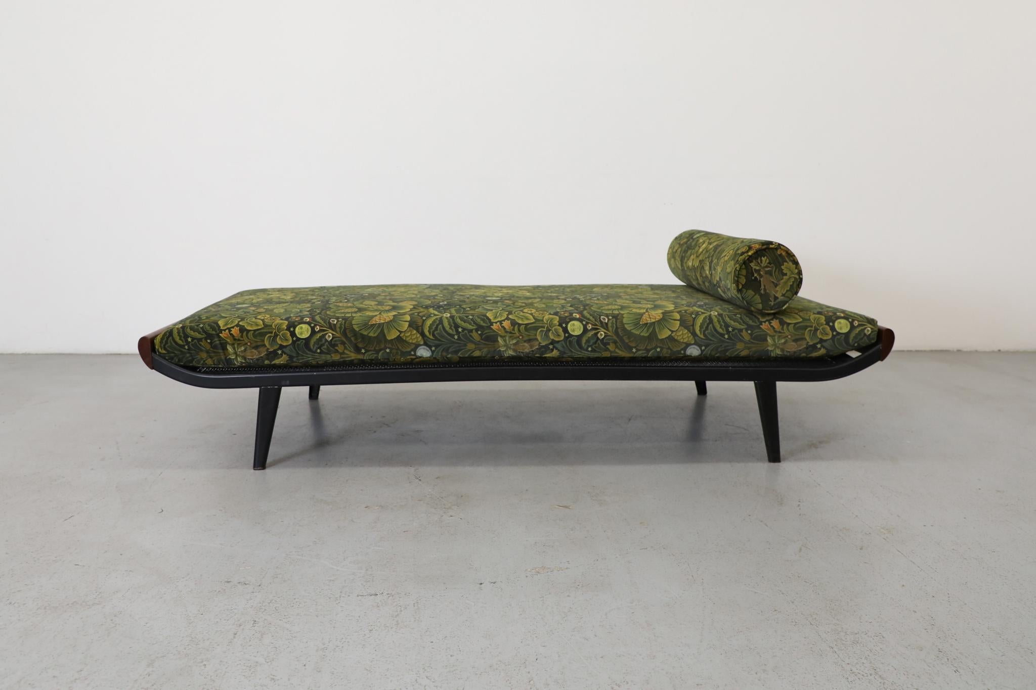 A.R. Cama de día Cordemeyer Cleopatra para Auping con tela House of Hackney, años 50 en Bueno estado para la venta en Los Angeles, CA