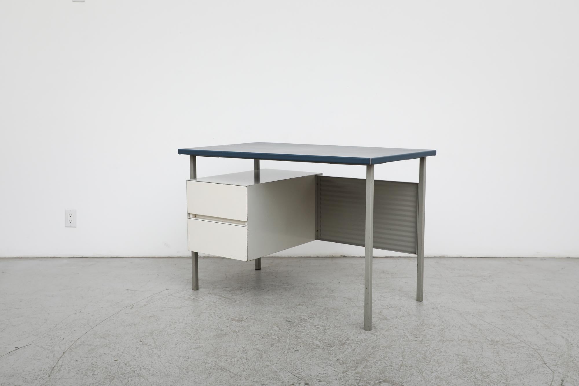 White & Gray A.R Cordemeyer for Gispen 3803 desk with Blue Linoleum Top In Good Condition For Sale In Los Angeles, CA