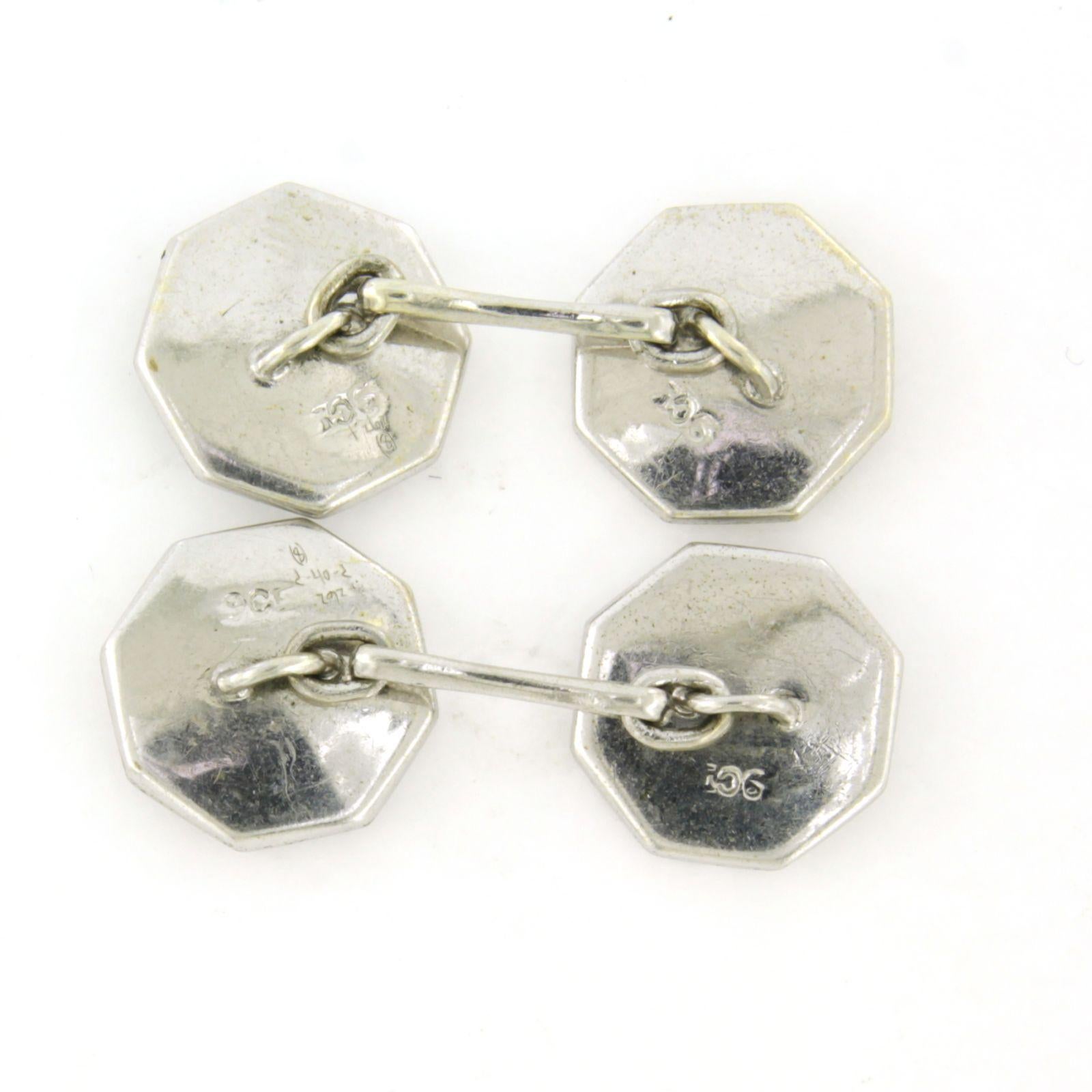 AR DECO 9k gold cufflinks with onyx and single cut diamond total 0.14ct In Excellent Condition For Sale In The Hague, ZH
