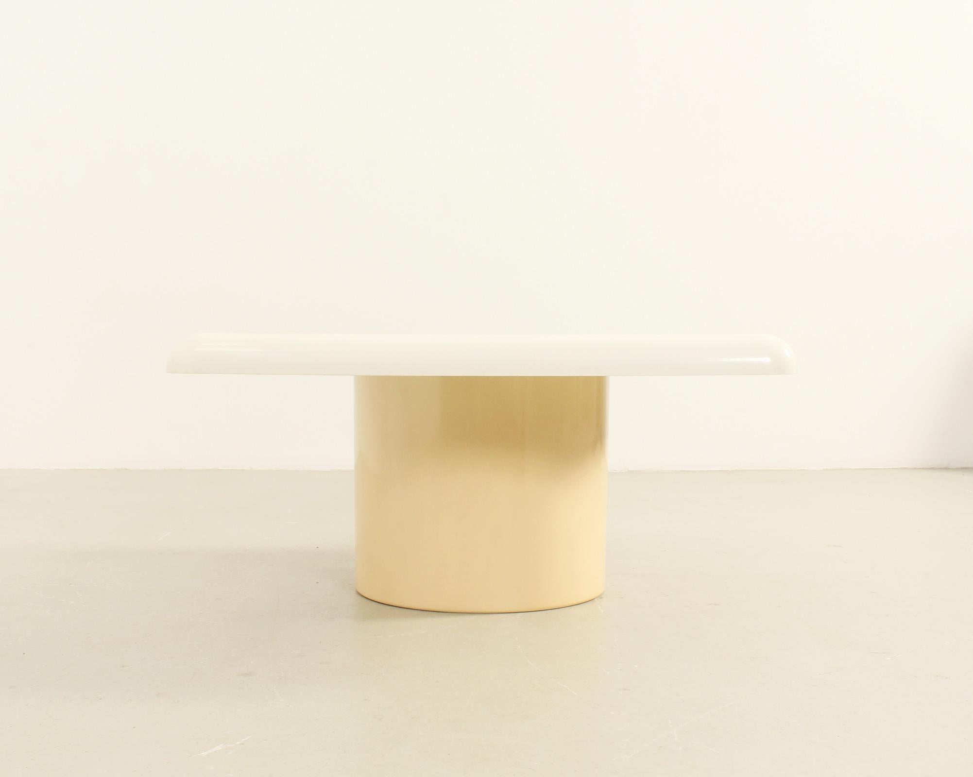 Couchtisch Ara von Emma Gismondi Schweinberger für Artemide, Italien, 1960er Jahre im Angebot 2