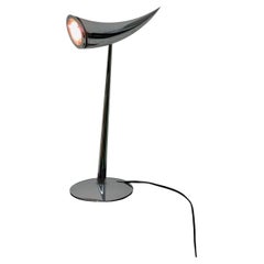 Lampe de table Ara, créée par Philippe Starck pour Flos en 1988