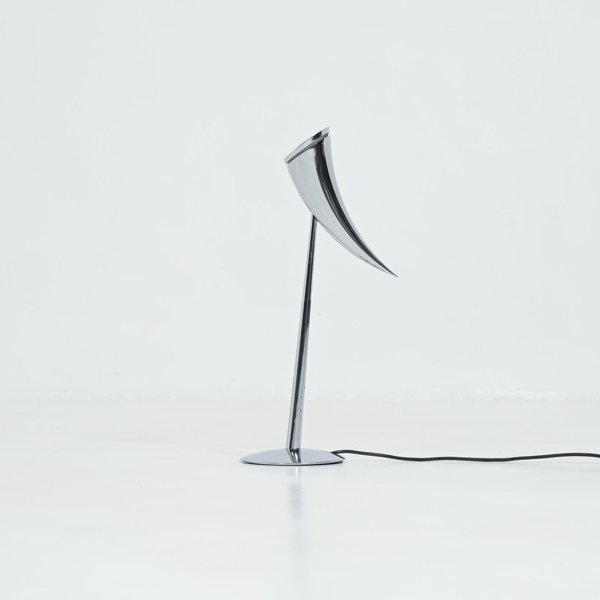 Postmoderne Lampe de table Ara de Philippe Starck pour Flos en vente
