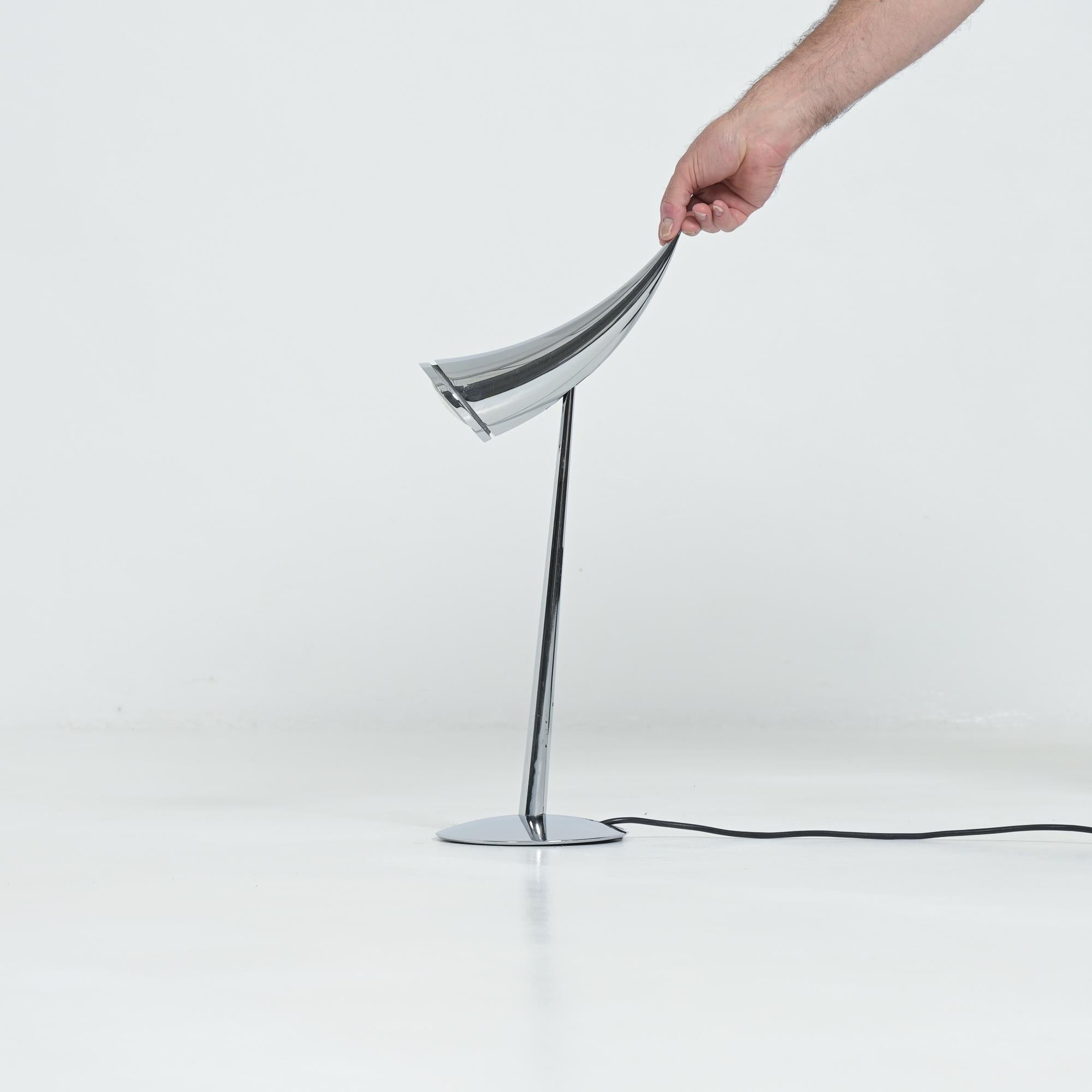 Lampe de table Ara de Philippe Starck pour Flos Bon état - En vente à Vlimmeren, BE