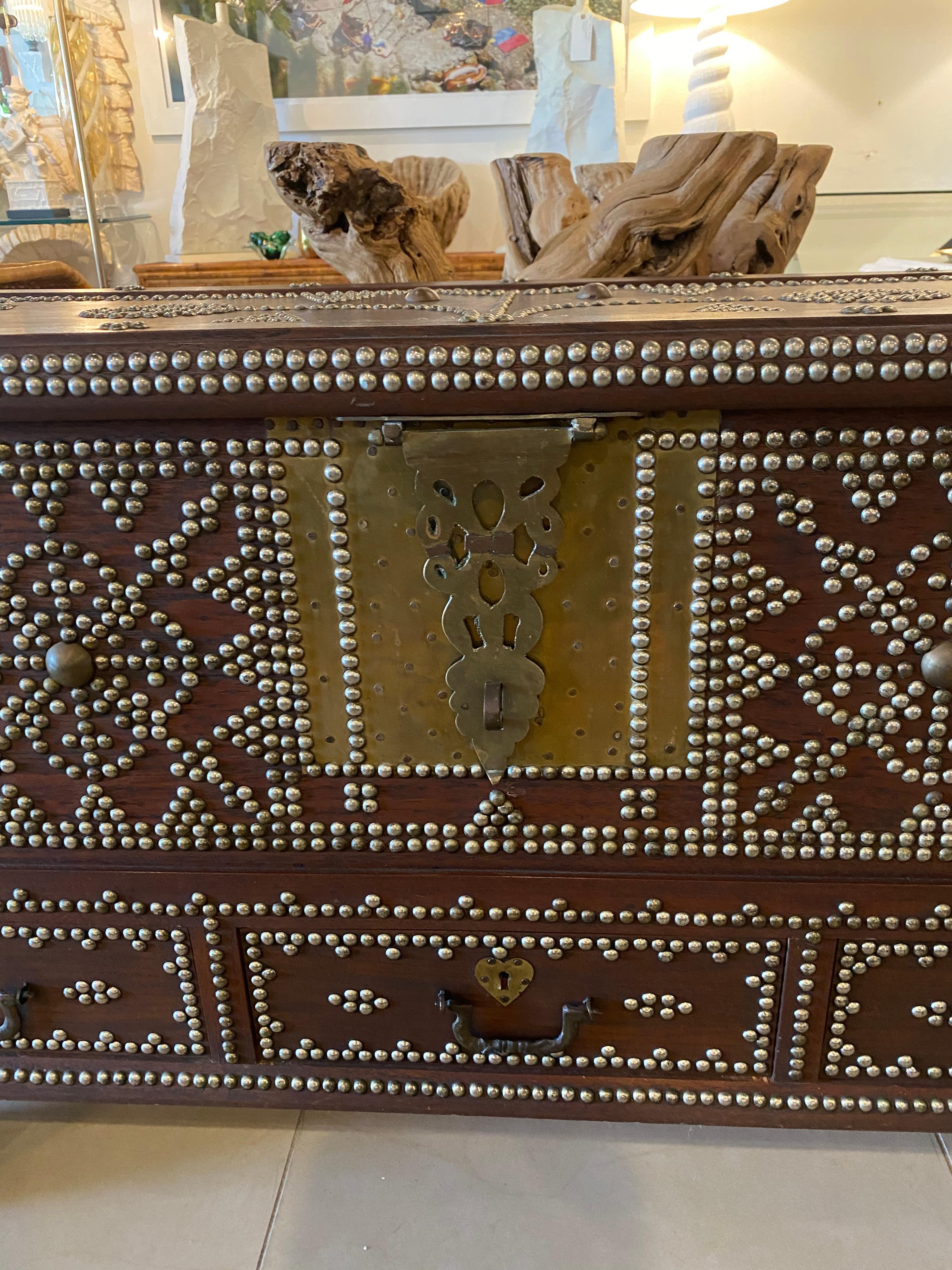 19th Century Zanzibar Wood & Brass Studded Coffee Cocktail Table Trunk Chest  For Sale 4