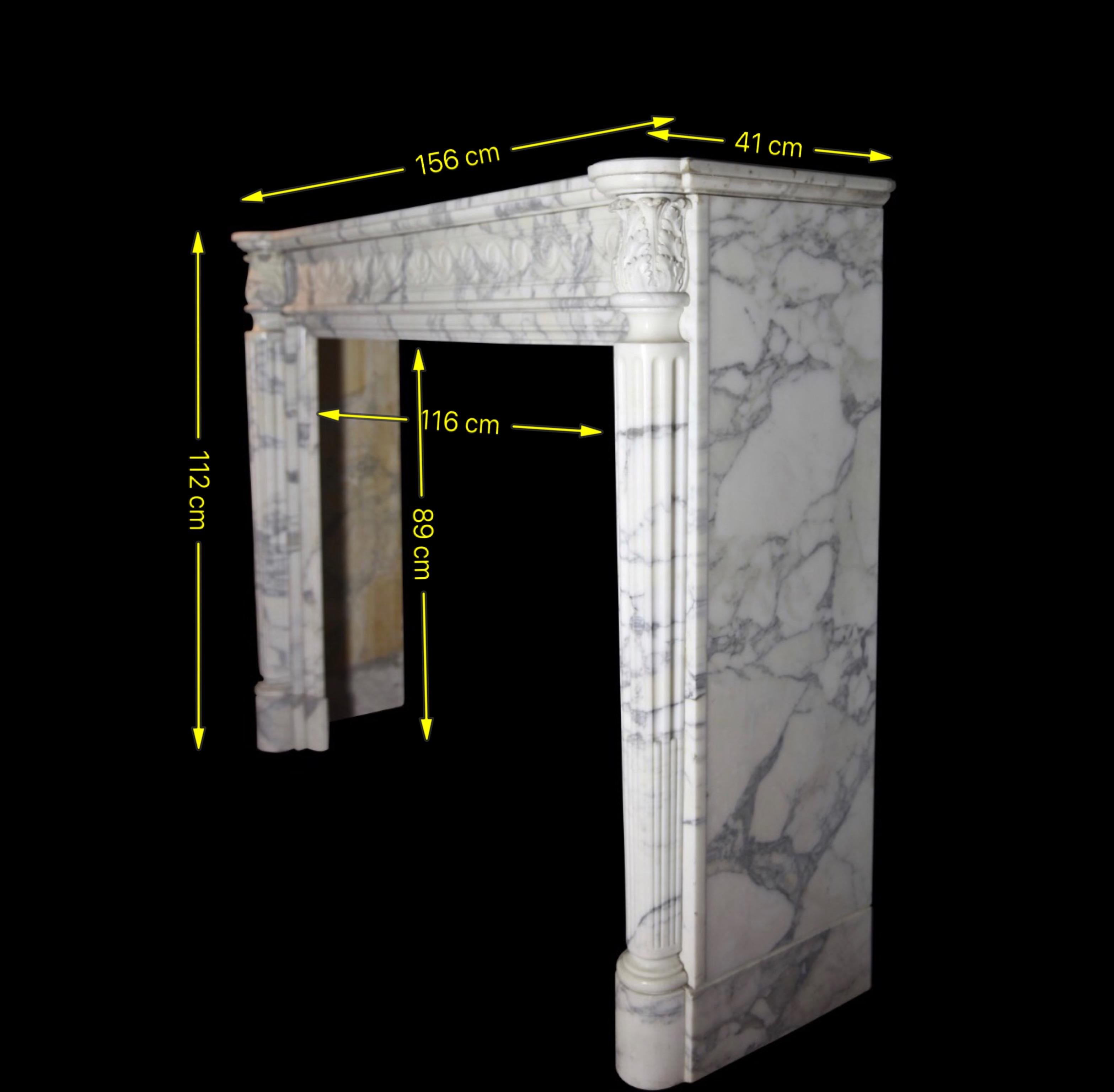 Revestimiento De Chimenea De Mármol Arabescato Para Un Interior Elegante en venta 3