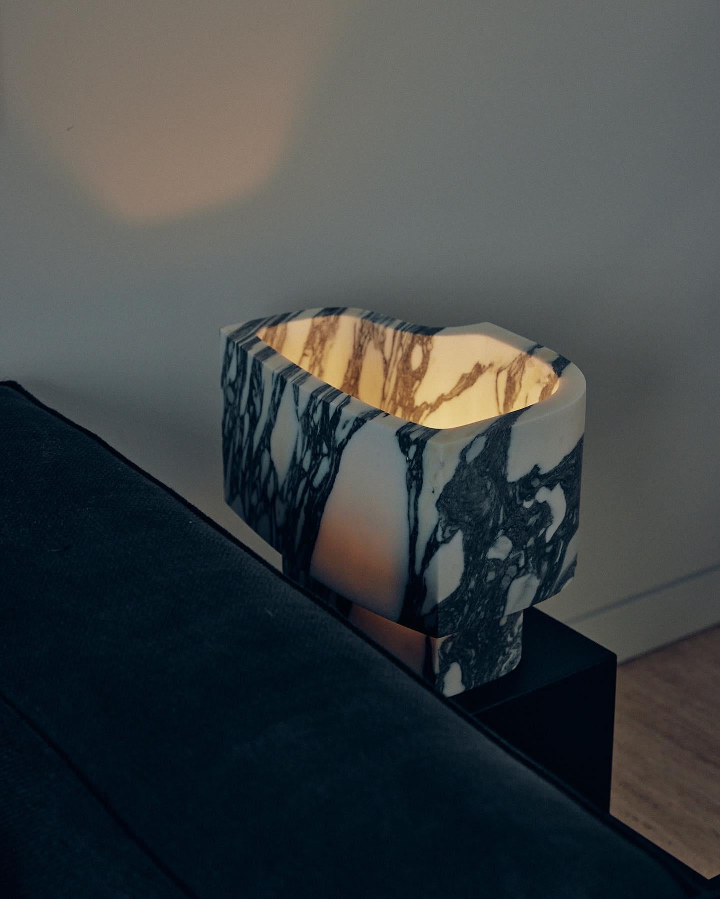 Post-Modern Irregular Top Black and White Marble Offset Lamp by Henry Wilson For Sale