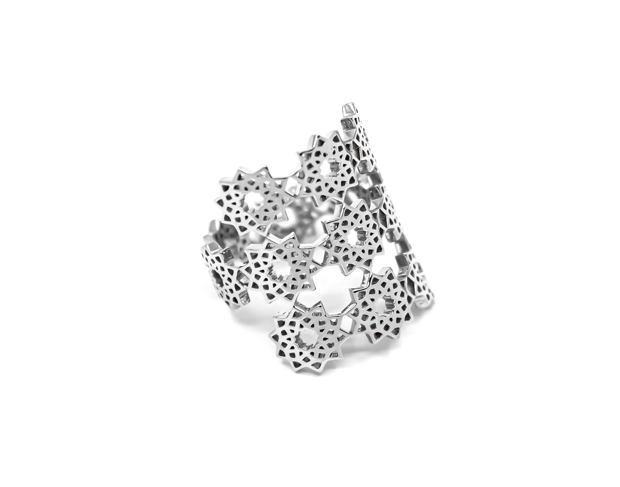 For Sale:  Arabesque Deco Andalusian Style Ring in 18kt White Gold  3