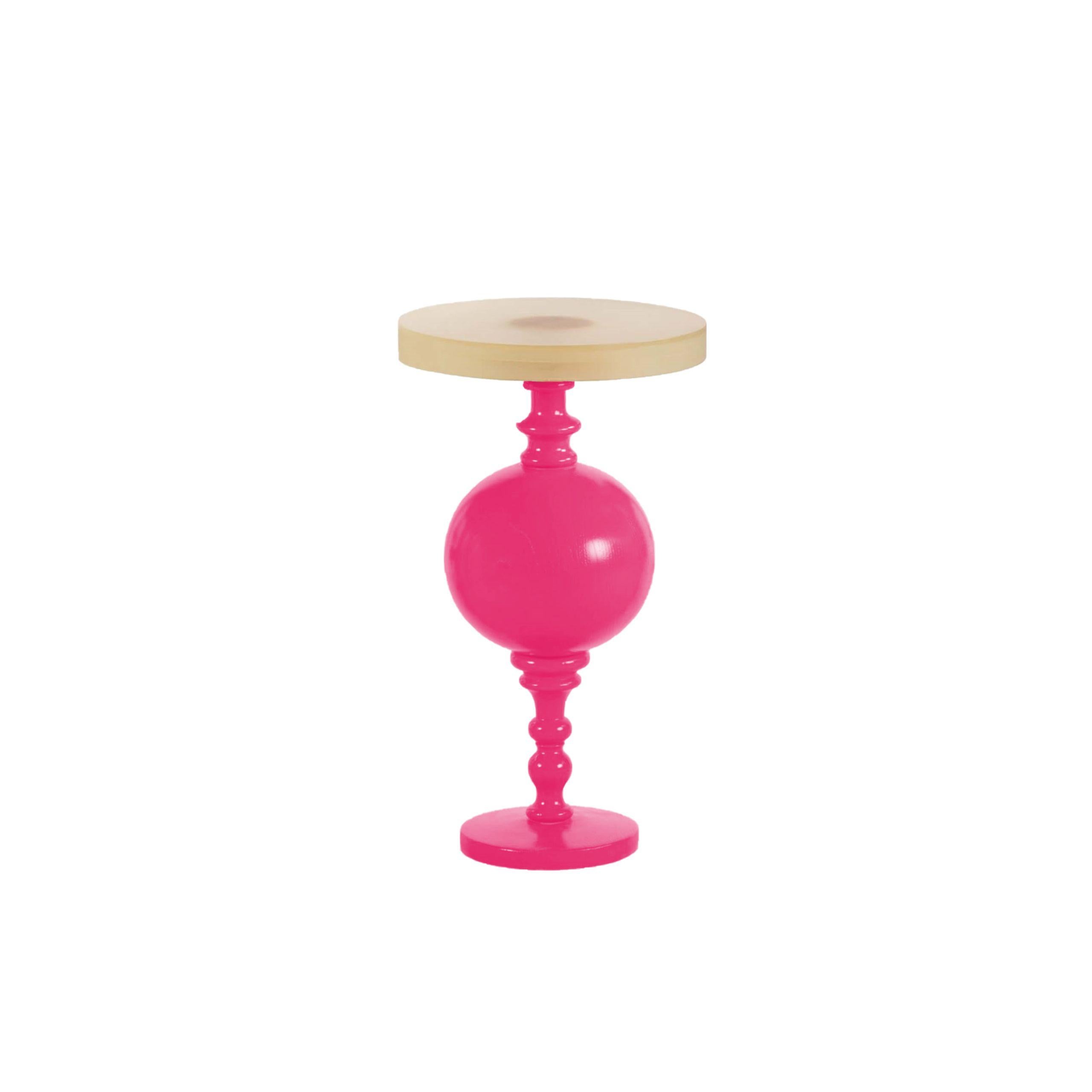 Table d'appoint en bois de chêne d'inspiration arabesque avec plateau en résine - Petite Neuf - En vente à Cairo, EG