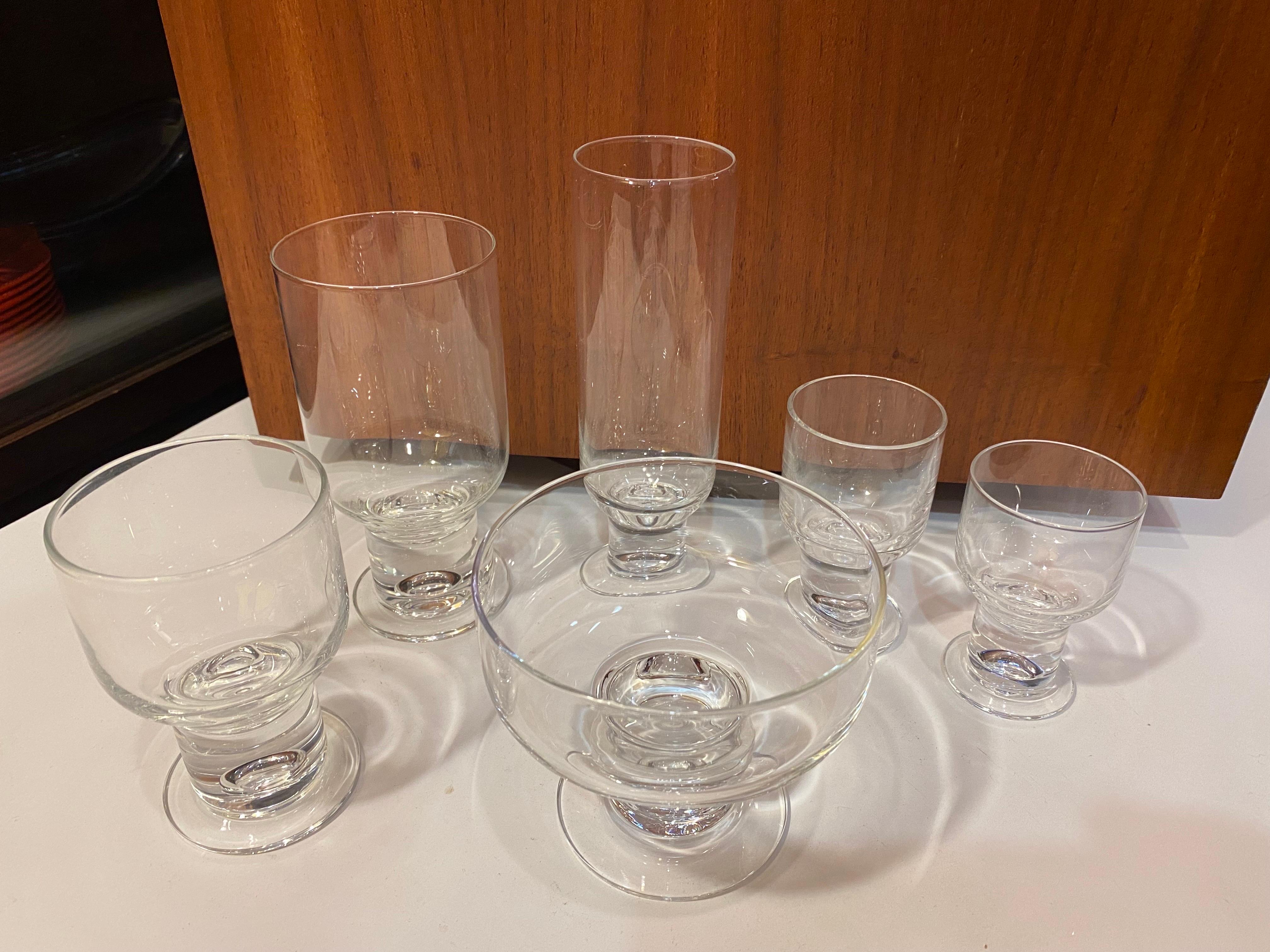 Arabia 72 piece Glass Set by Heikki Orvola In Good Condition For Sale In Philadelphia, PA