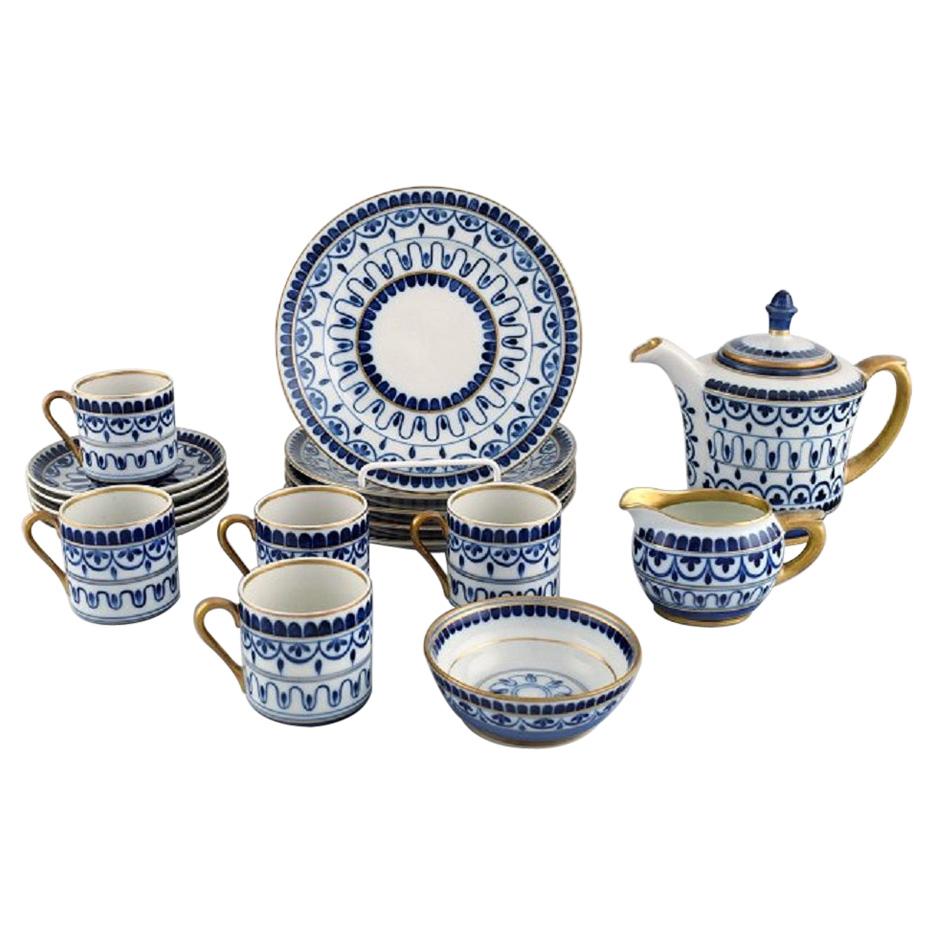 Arabia Coffee Service for Five People in Hand-Painted Porcelain, Mid-20th C