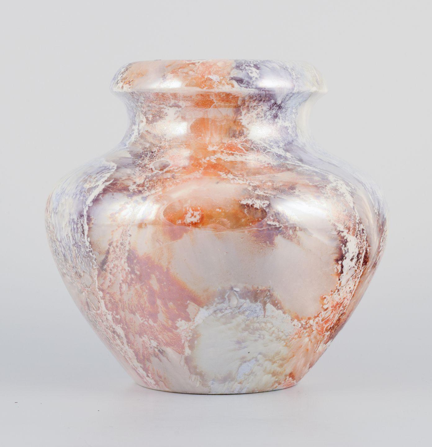 I prodotti usati sono esenti da dazi all'importazione per i clienti statunitensi. 
Pertanto, al tuo acquisto non saranno applicate tariffe di importazione.

Arabia, Finlandia.
Vaso in ceramica Art Decor 